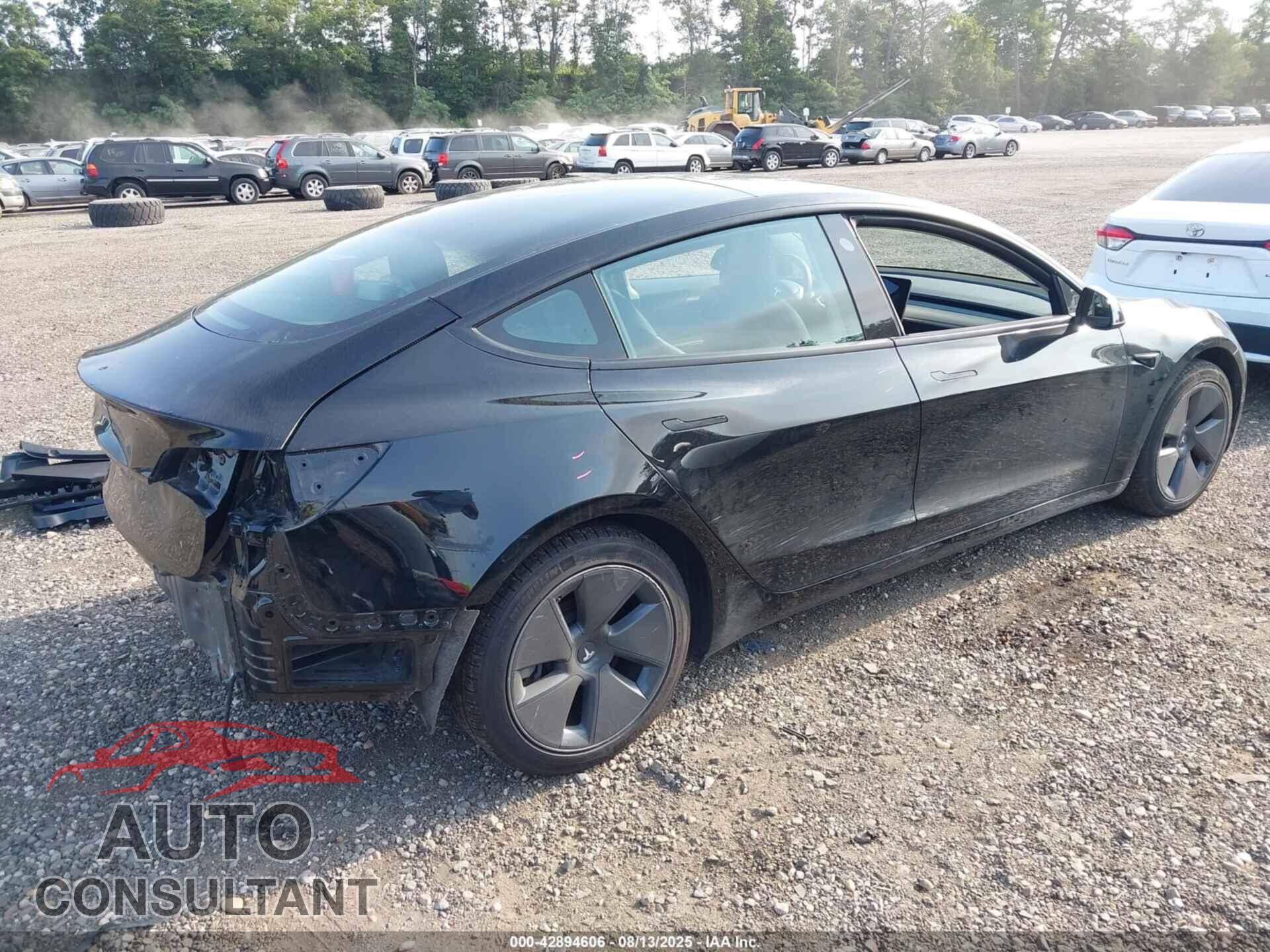 TESLA MODEL 3 2022 - 5YJ3E1EA2NF107243