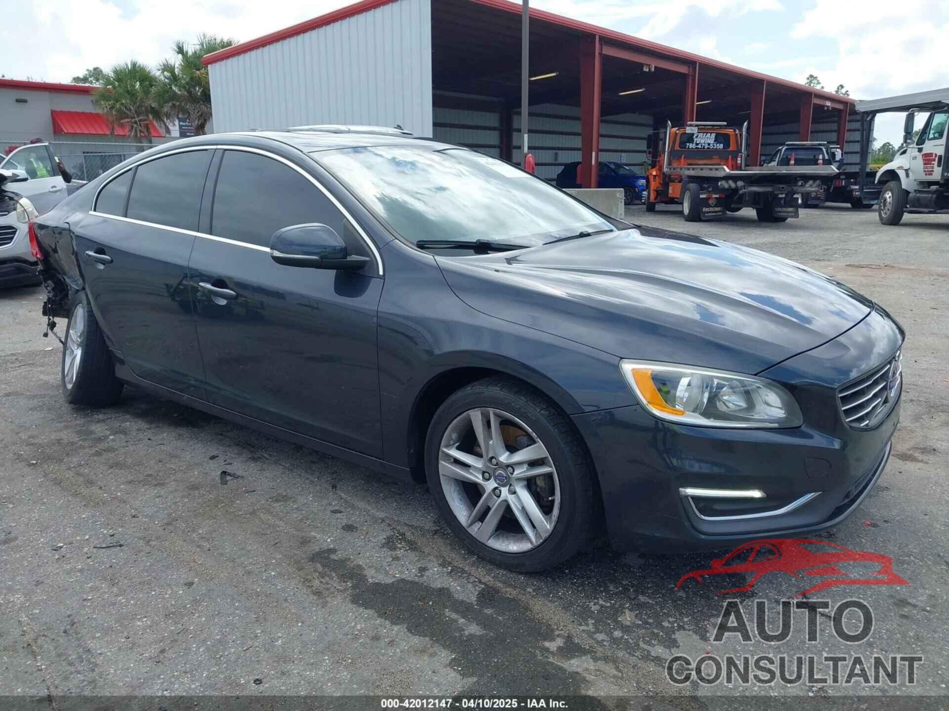 VOLVO S60 2015 - YV1612TK1F1350086