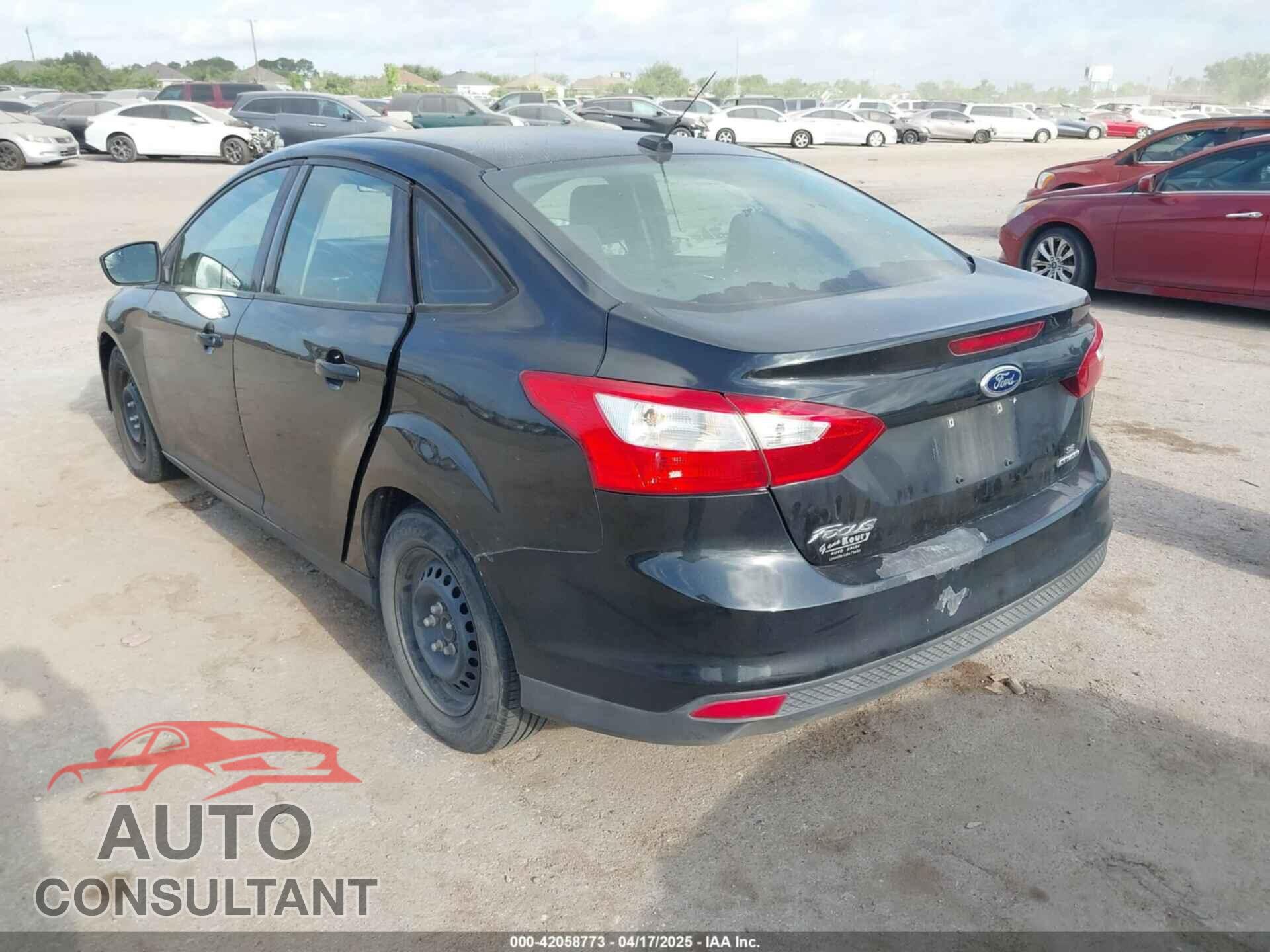 FORD FOCUS 2012 - 1FAHP3F24CL381806