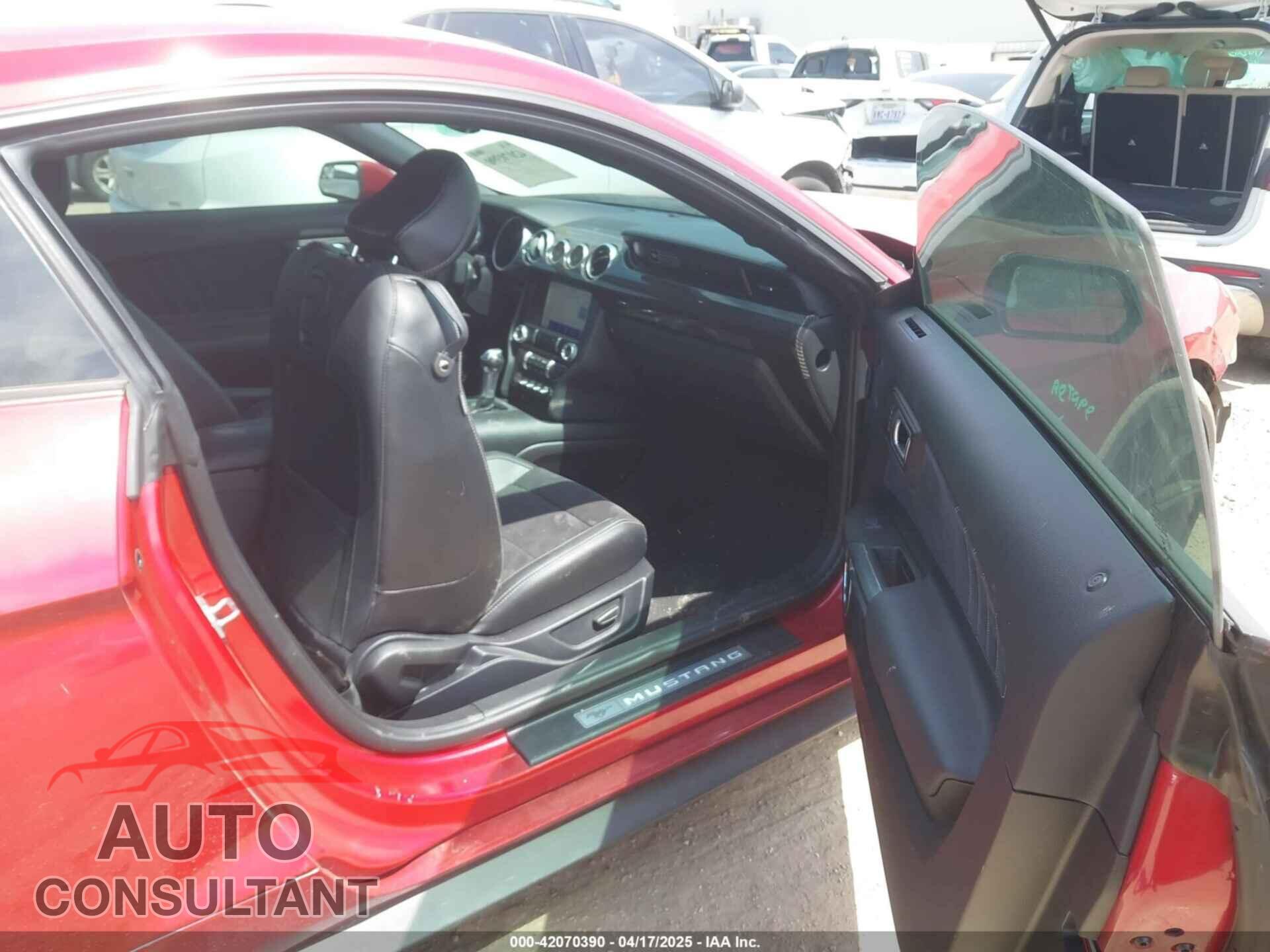 FORD MUSTANG 2020 - 1FA6P8CF2L5115426