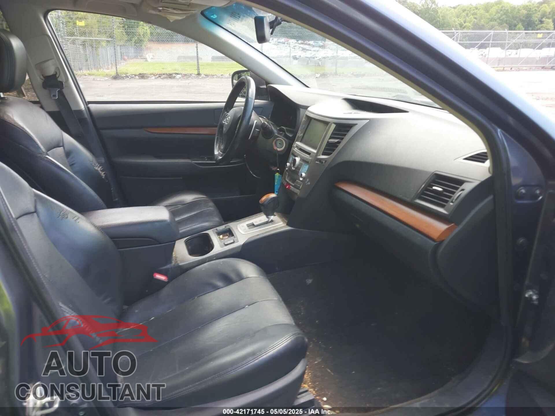 SUBARU OUTBACK 2014 - 4S4BRDMC5E2247533