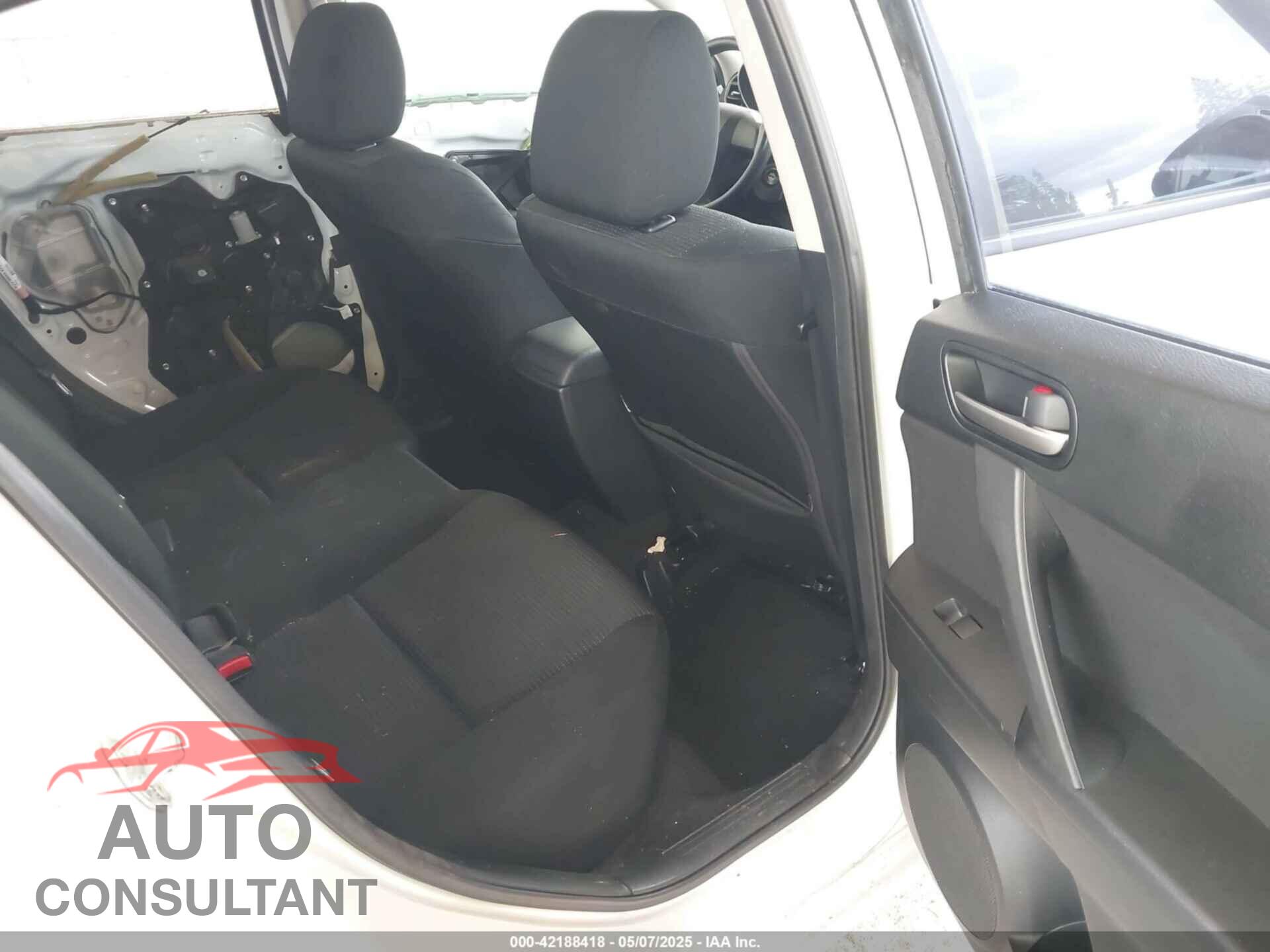 MAZDA MAZDA3 2012 - JM1BL1UG4C1548837