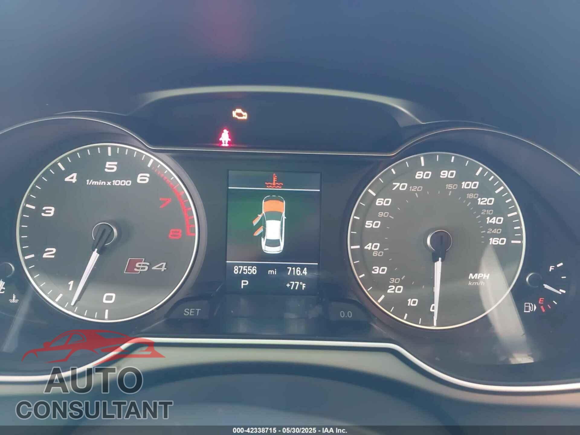 AUDI S4 2014 - WAUBGAFLXEA032061