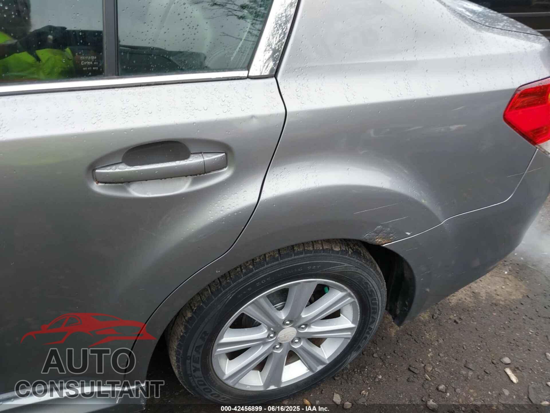 SUBARU LEGACY 2010 - 4S3BMBC67A3214332