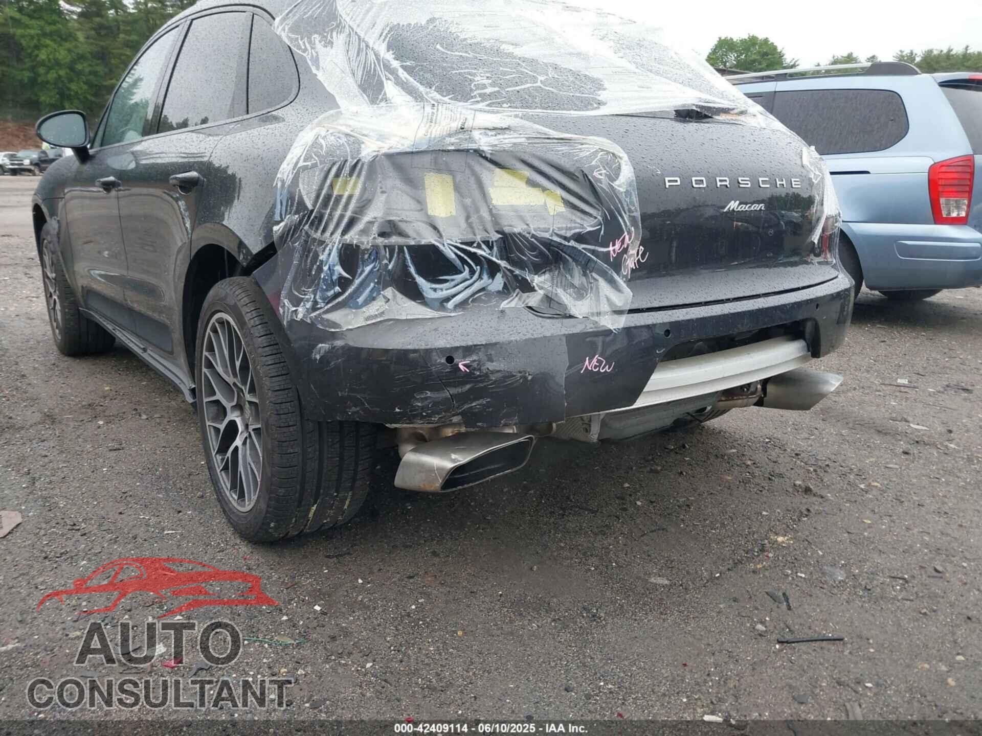 PORSCHE MACAN 2018 - WP1AA2A57JLB01414