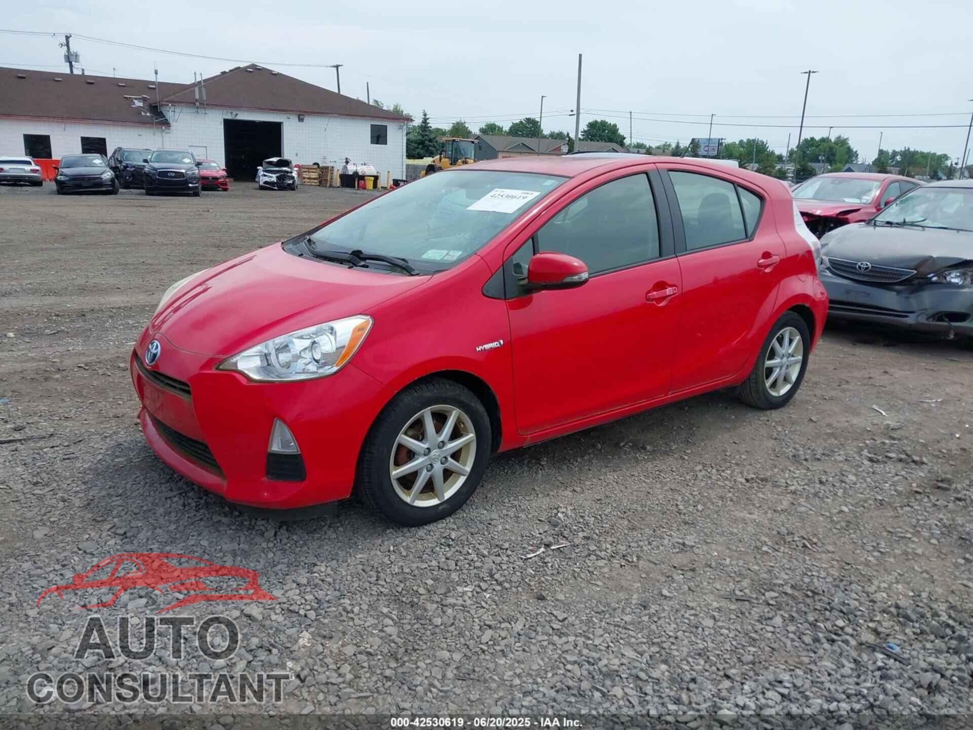 TOYOTA PRIUS C 2013 - JTDKDTB32D1032227