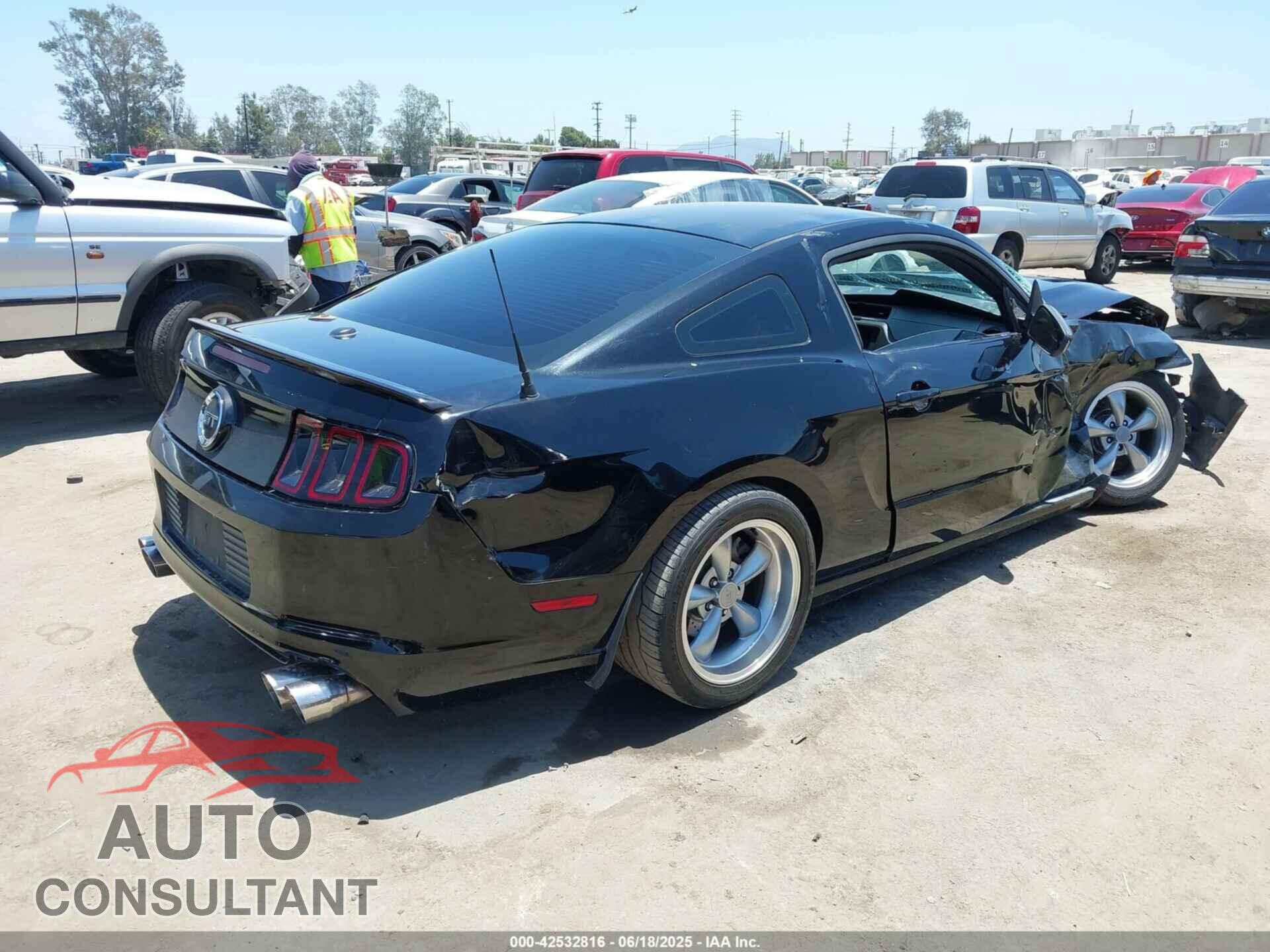 FORD MUSTANG 2013 - 1ZVBP8CF1D5232518