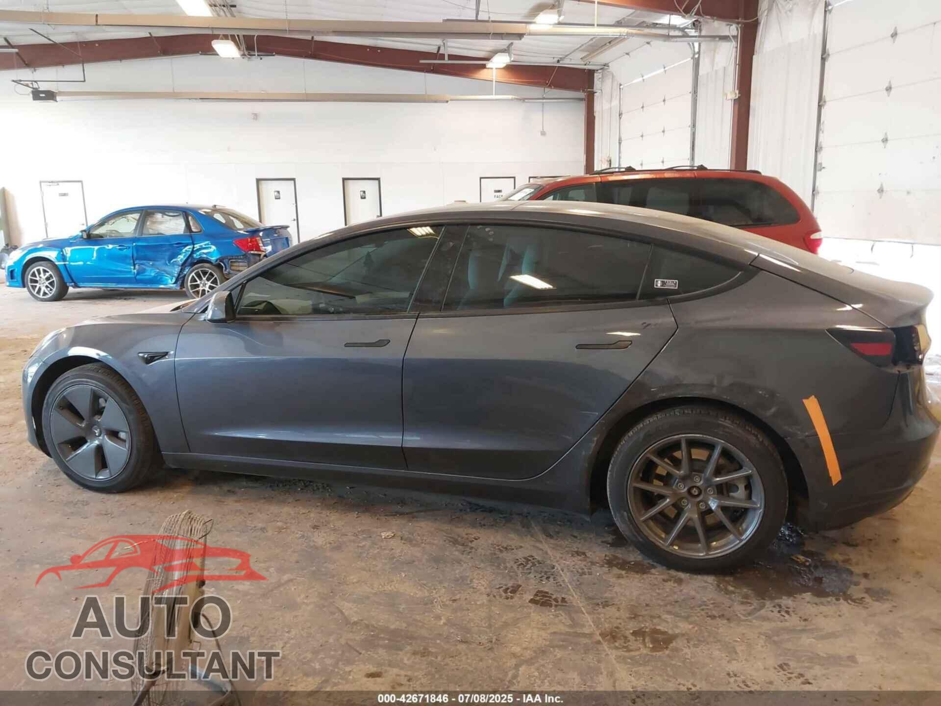 TESLA MODEL 3 2022 - 5YJ3E1EB0NF332382