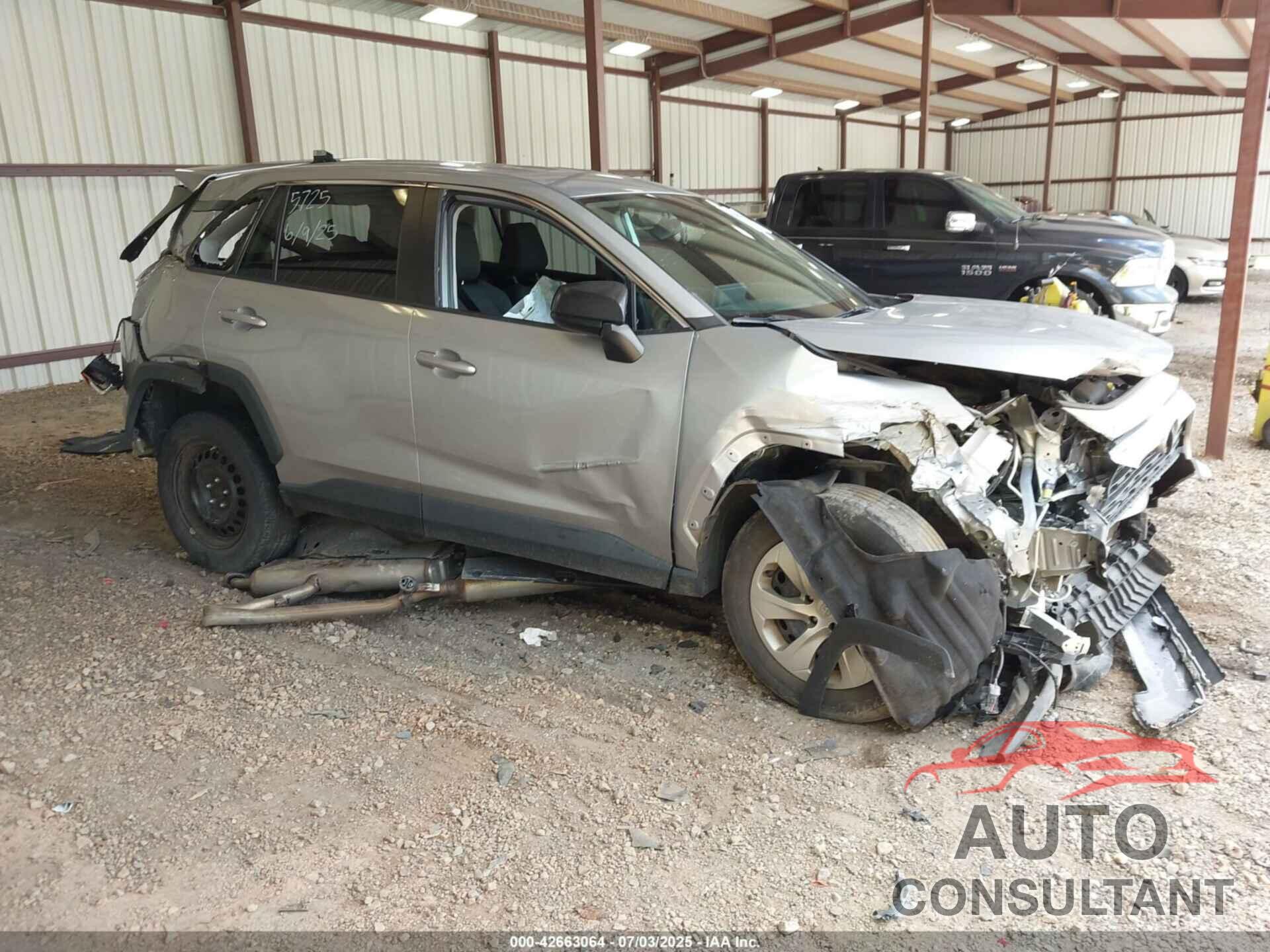 TOYOTA RAV4 2022 - 2T3H1RFV1NW205725
