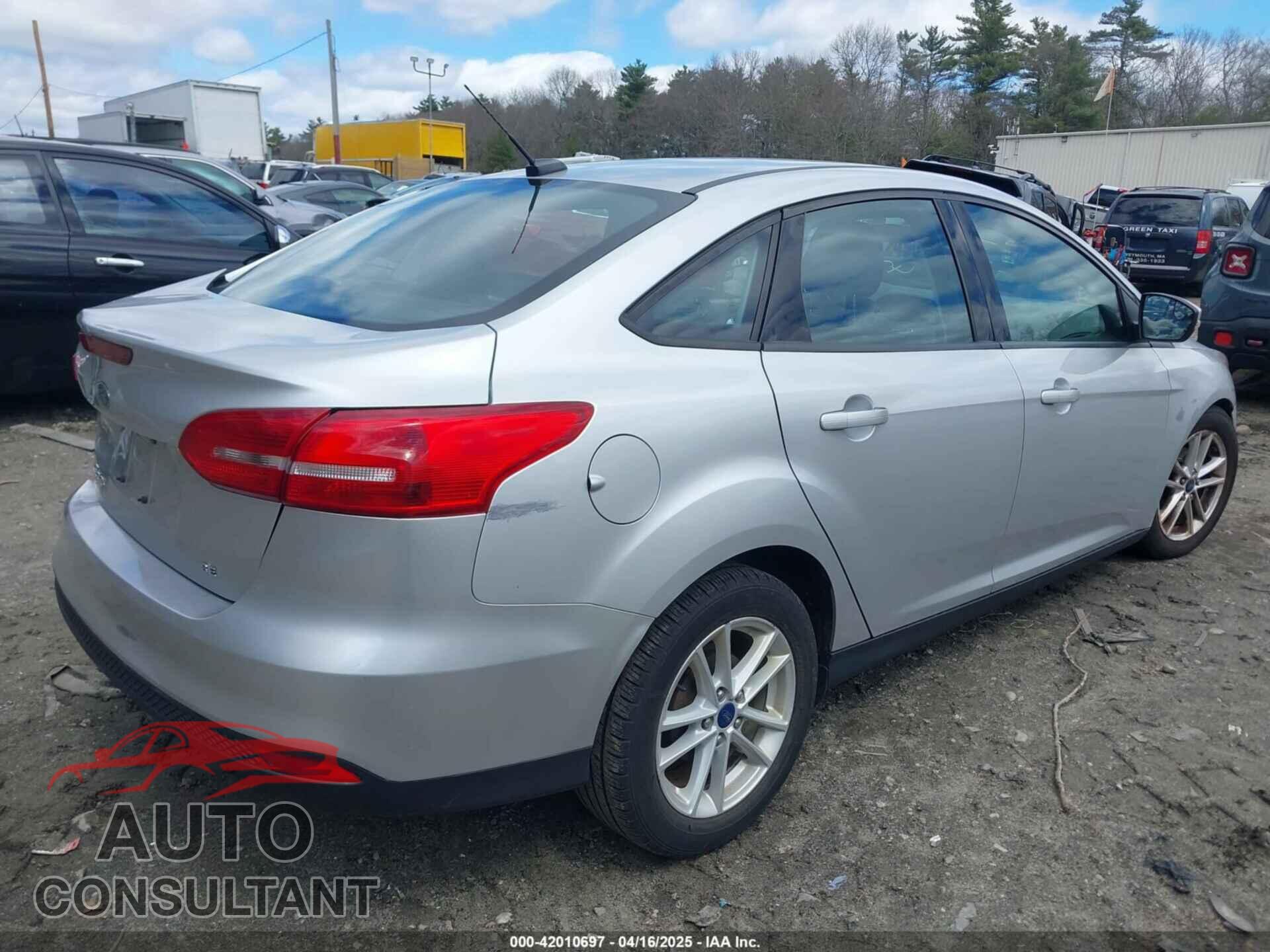 FORD FOCUS 2017 - 1FADP3F25HL335102