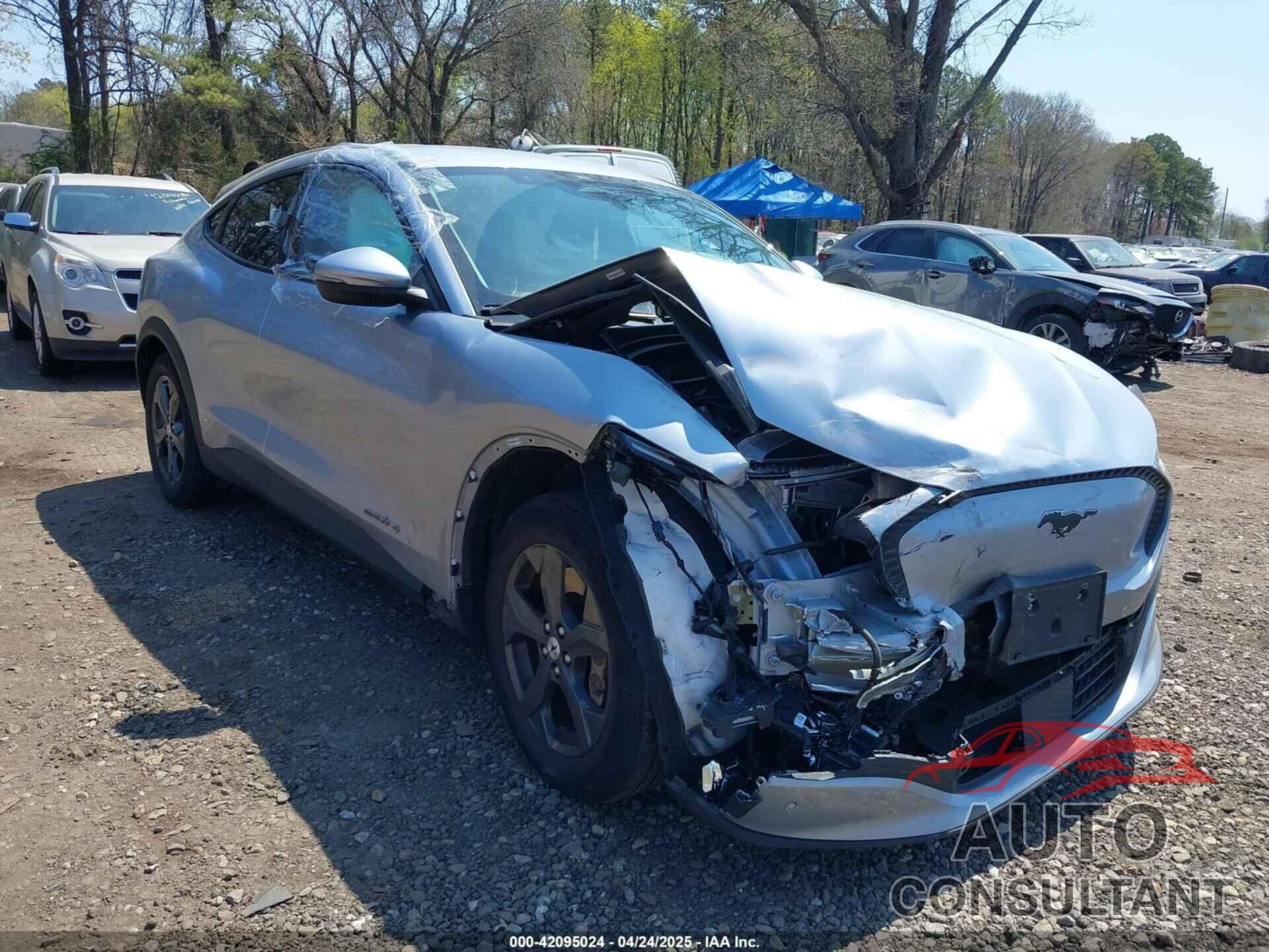 FORD MUSTANG MACH-E 2022 - 3FMTK1SS2NMA17670
