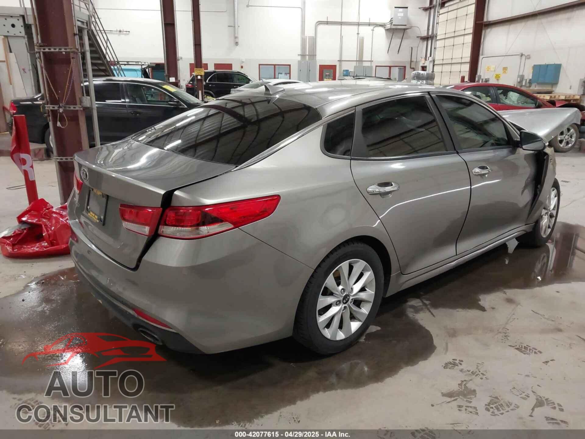 KIA OPTIMA 2017 - 5XXGT4L32HG167196