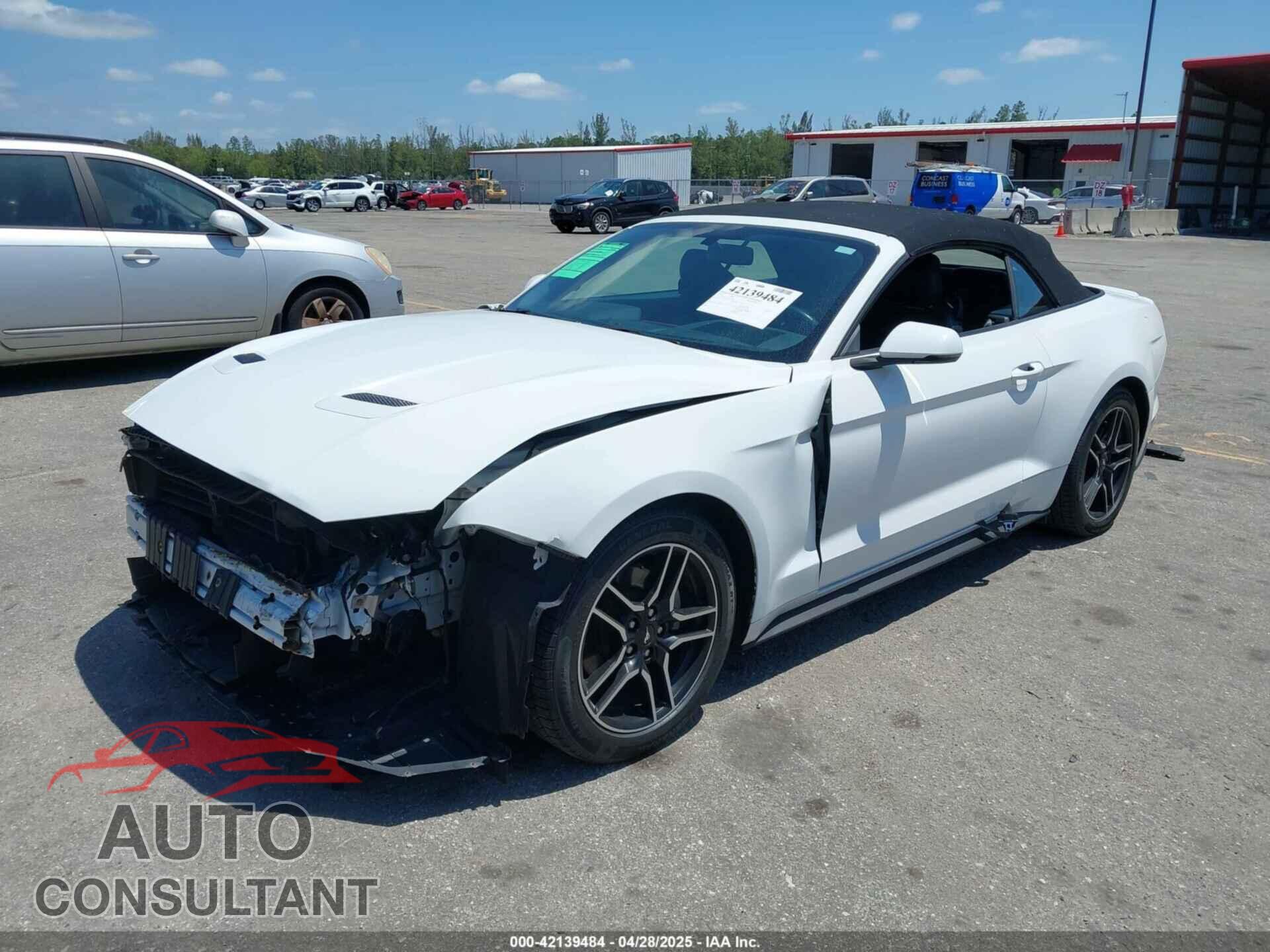 FORD MUSTANG 2018 - 1FATP8UHXJ5138839