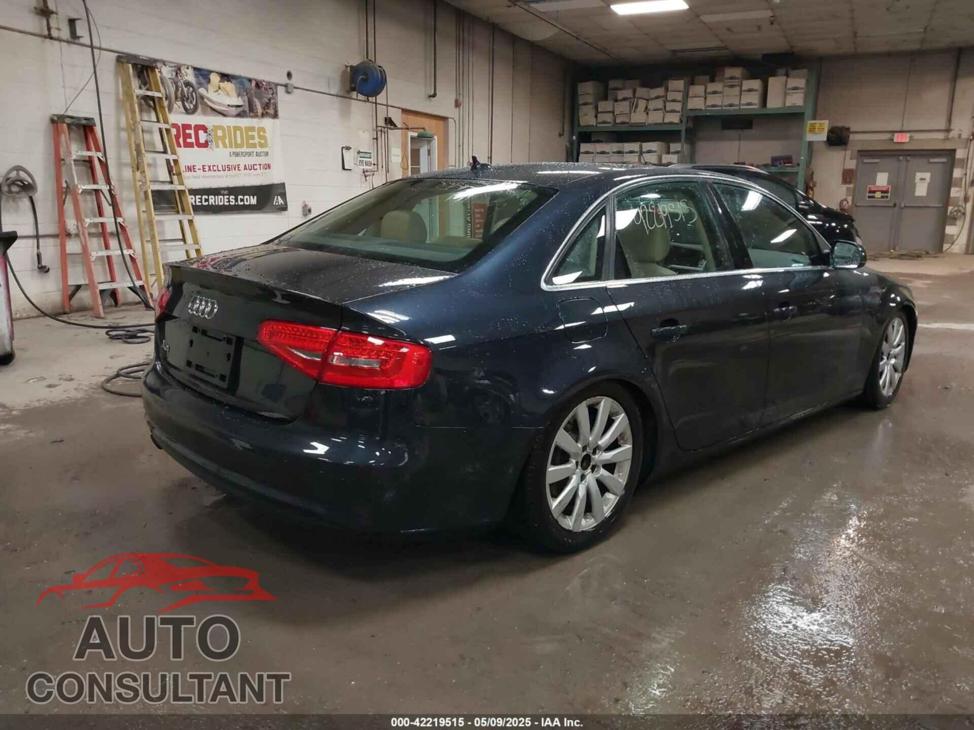 AUDI A4 2013 - WAUDFAFL7DN012126