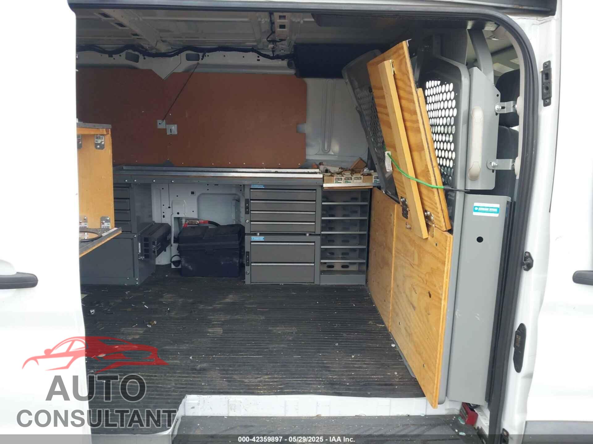 FORD TRANSIT-150 2018 - 1FTYE1YM7JKA96202