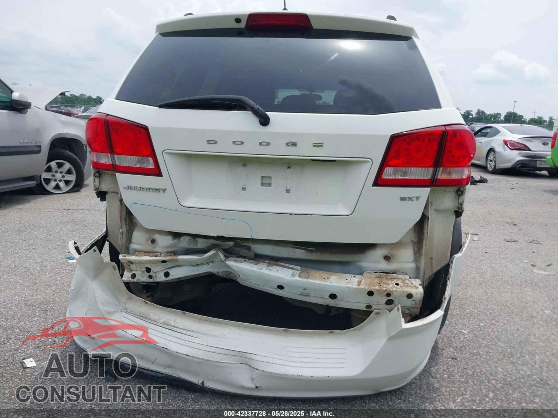 DODGE JOURNEY 2012 - 3C4PDCBG8CT371543