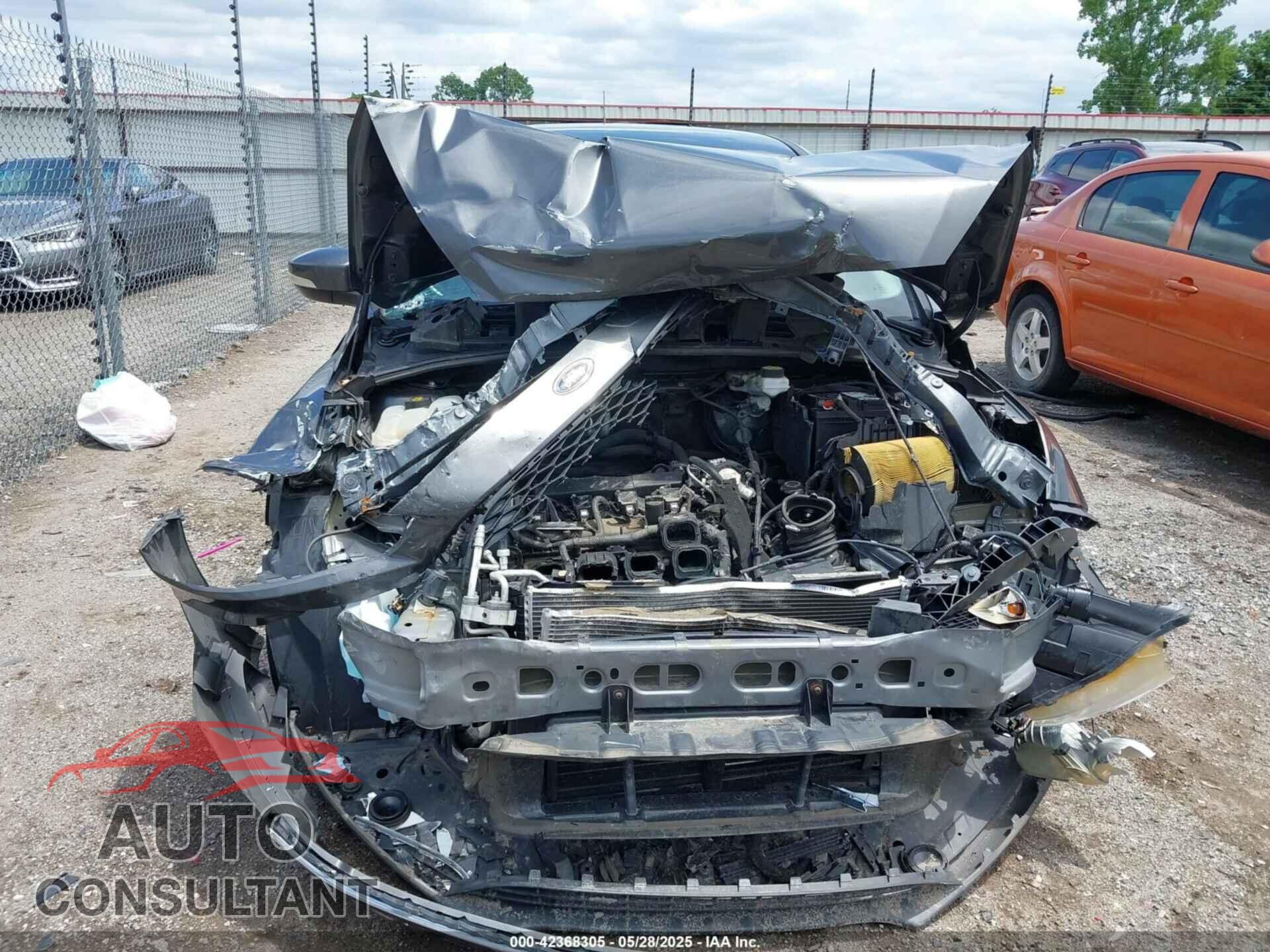 FORD FOCUS 2017 - 1FADP3K20HL325017