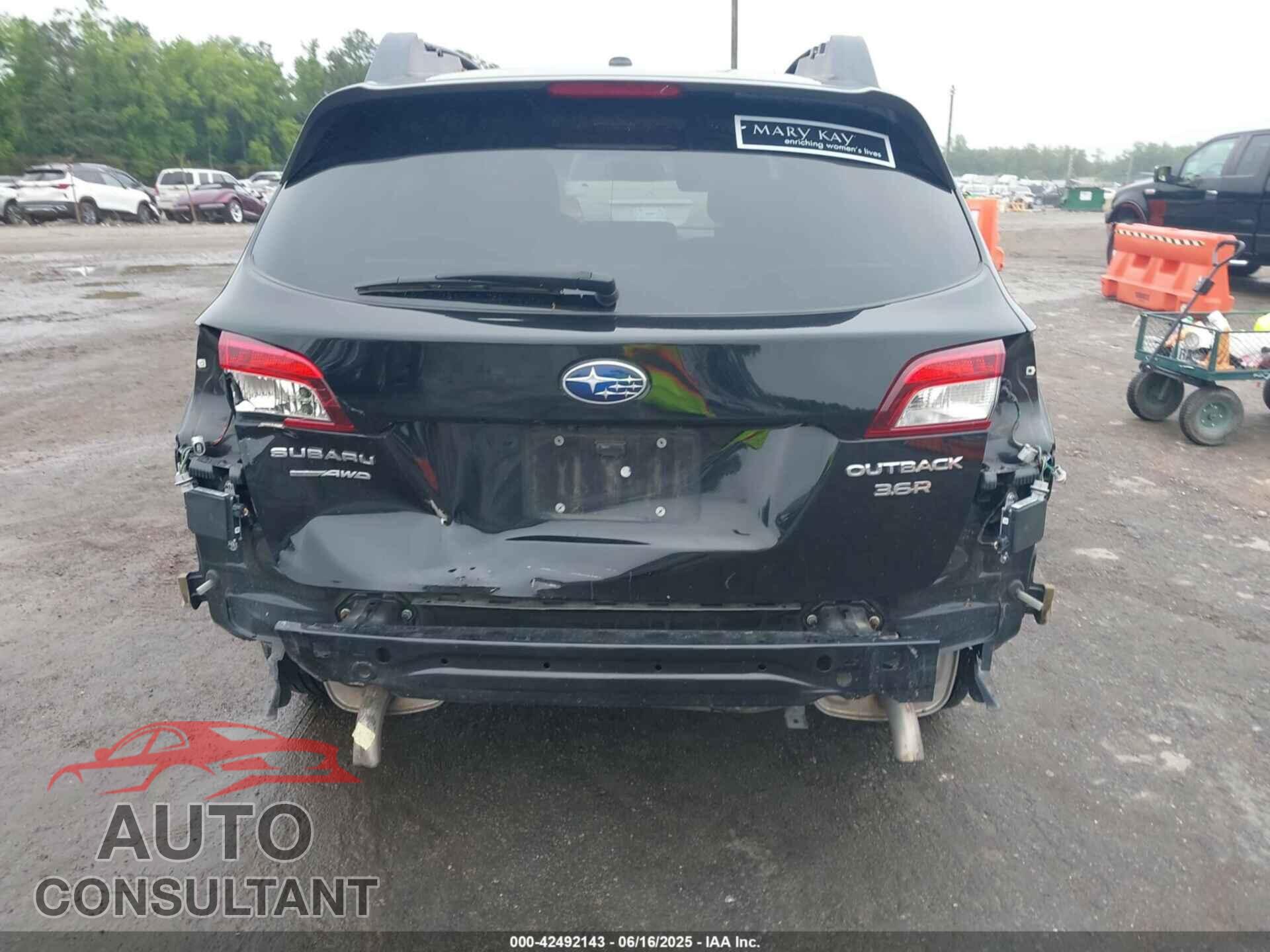SUBARU OUTBACK 2015 - 4S4BSENC8F3327350