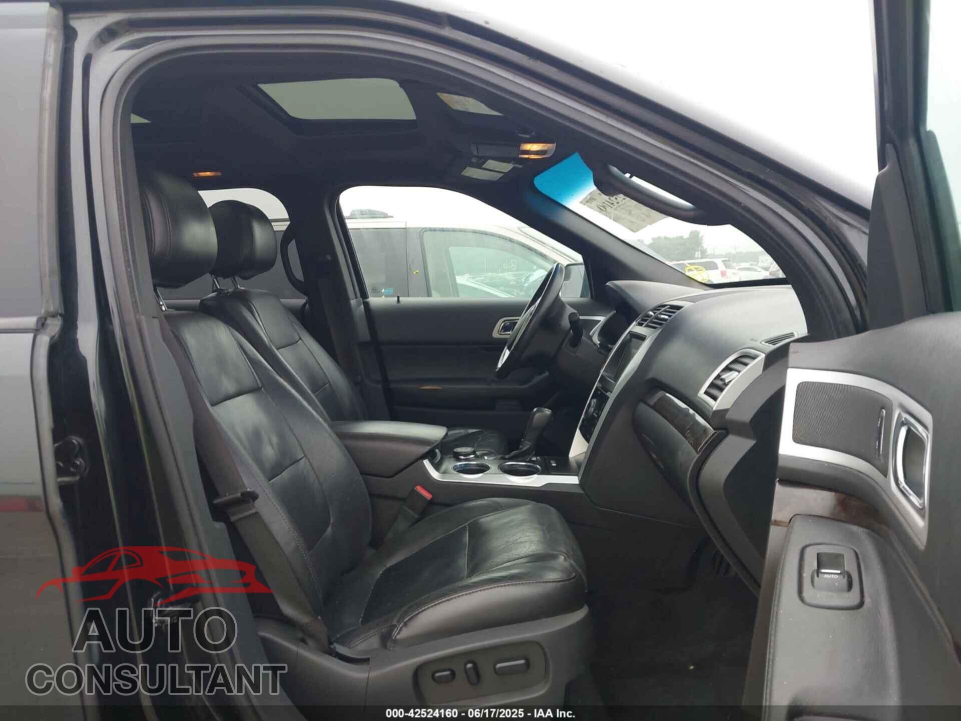 FORD EXPLORER 2011 - 1FMHK8F80BGA11319