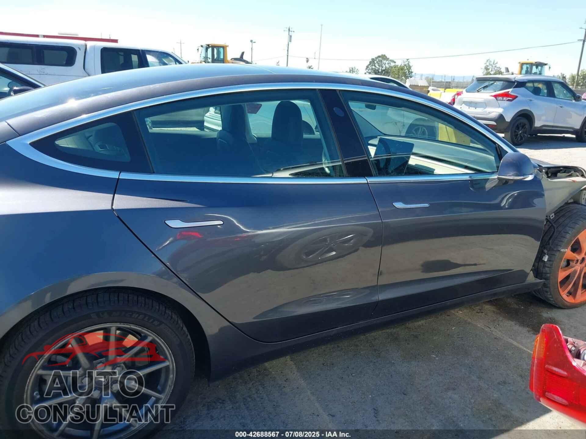 TESLA MODEL 3 2019 - 5YJ3E1EA4KF424727