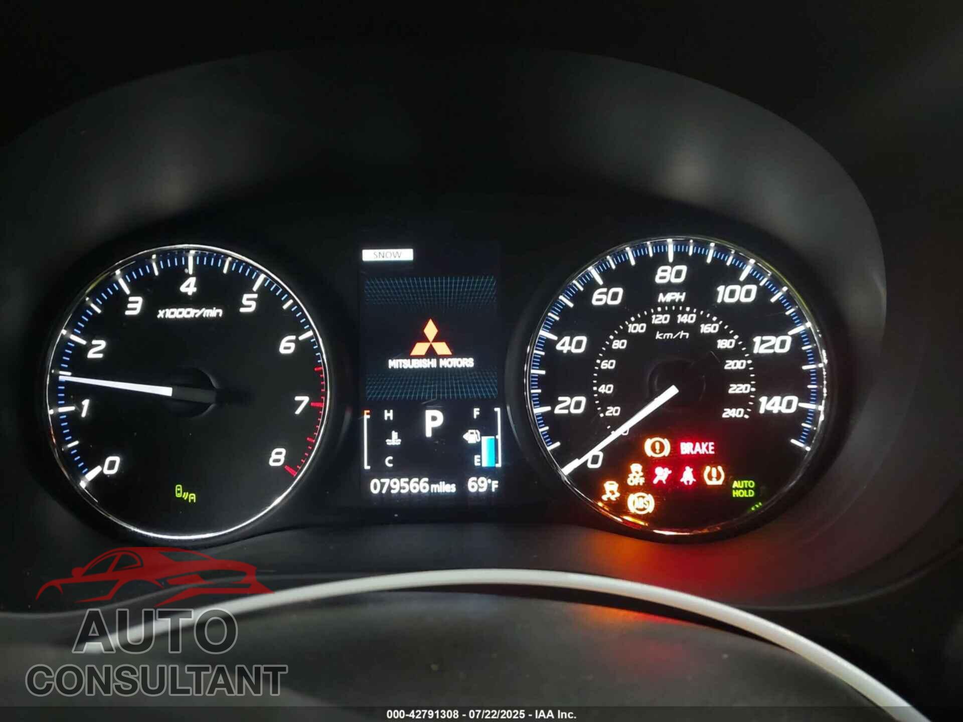 MITSUBISHI OUTLANDER 2019 - JA4AZ3A32KZ048399