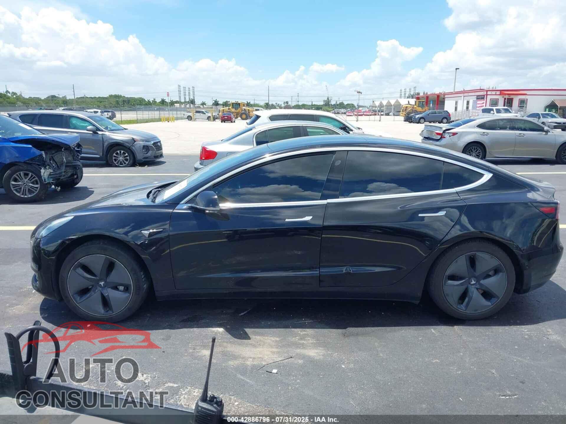 TESLA MODEL 3 2018 - 5YJ3E1EA7JF171692