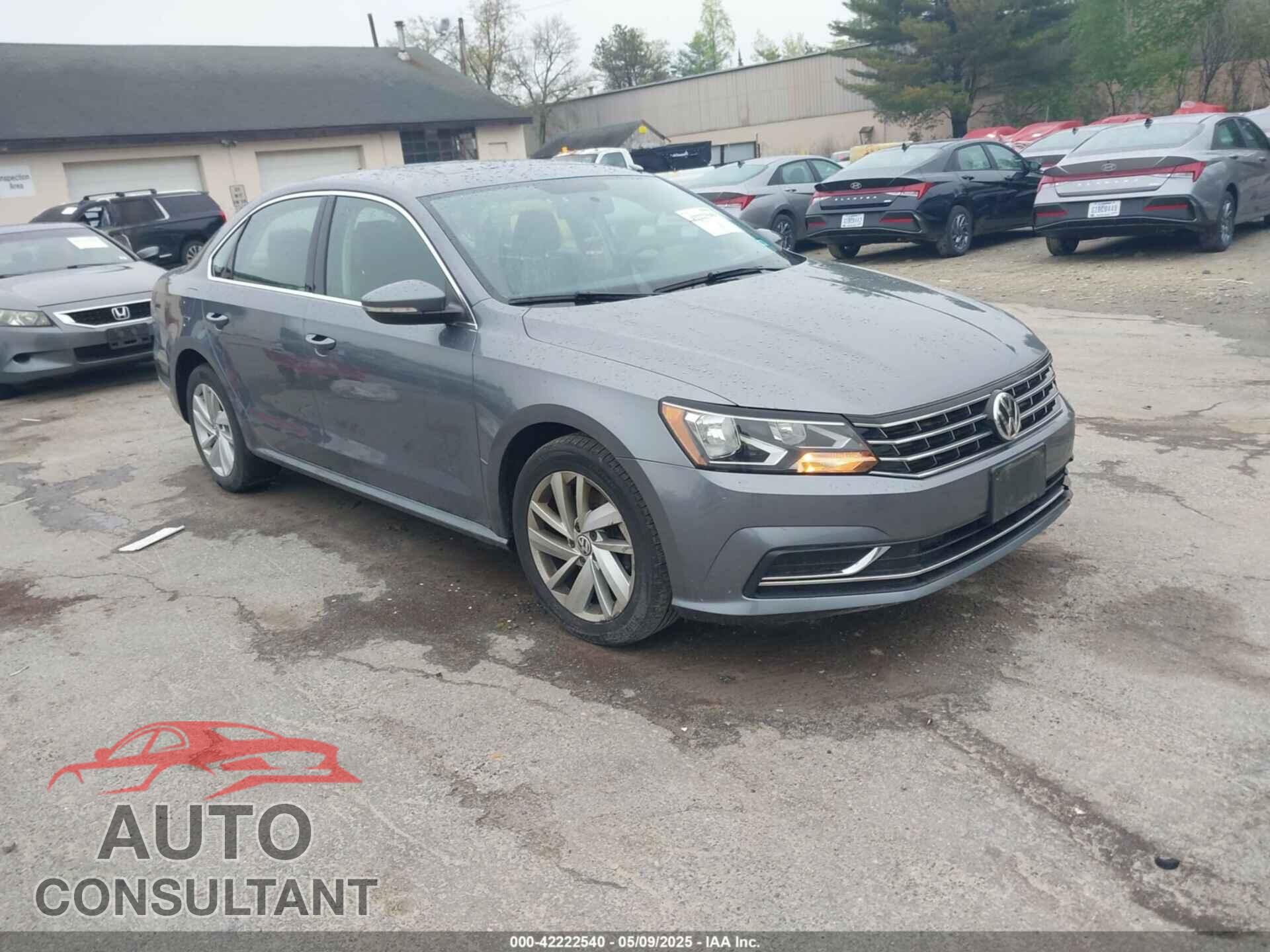 VOLKSWAGEN PASSAT 2018 - 1VWBA7A30JC033617