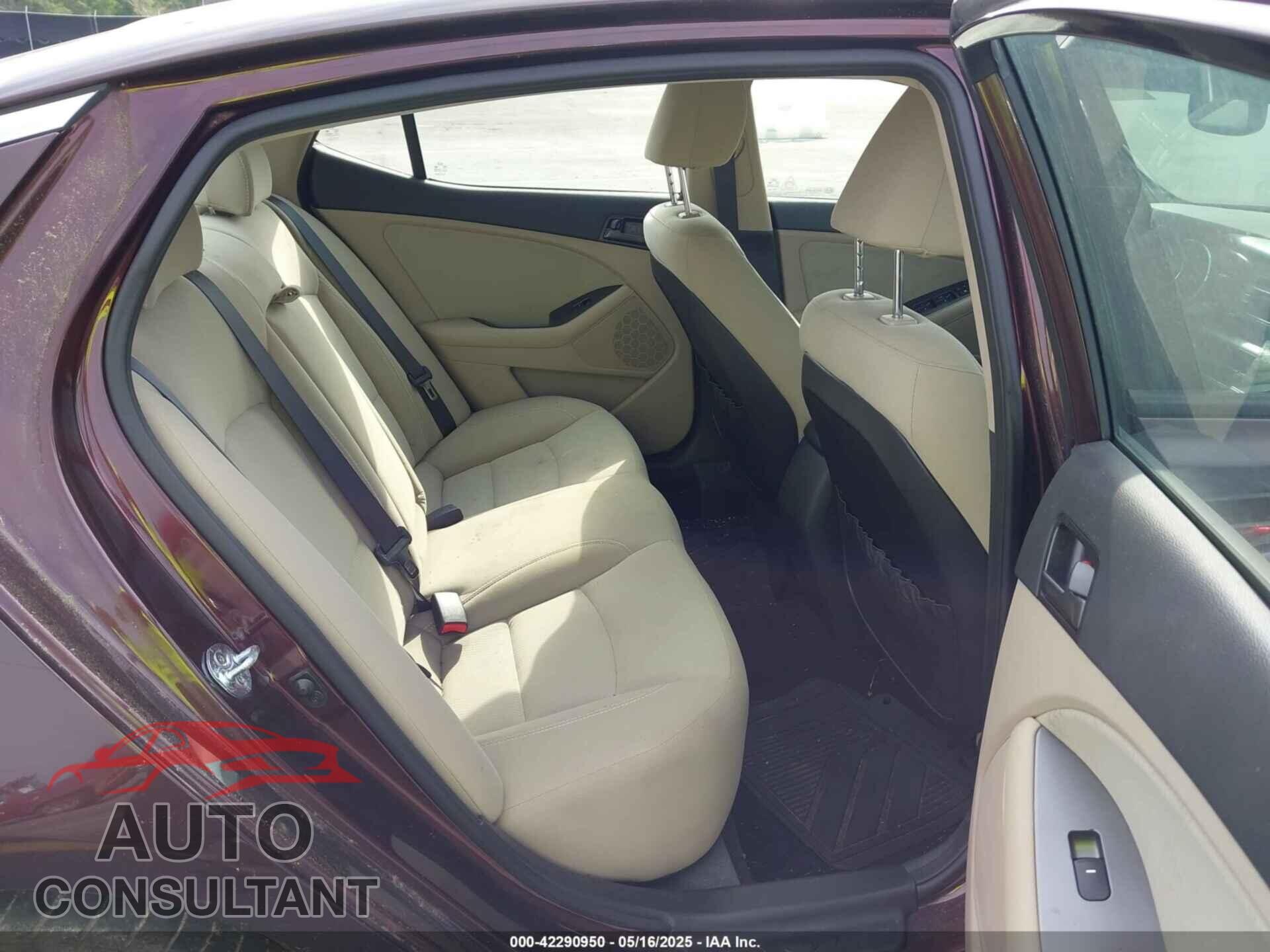 KIA OPTIMA 2012 - 5XXGM4A70CG012349