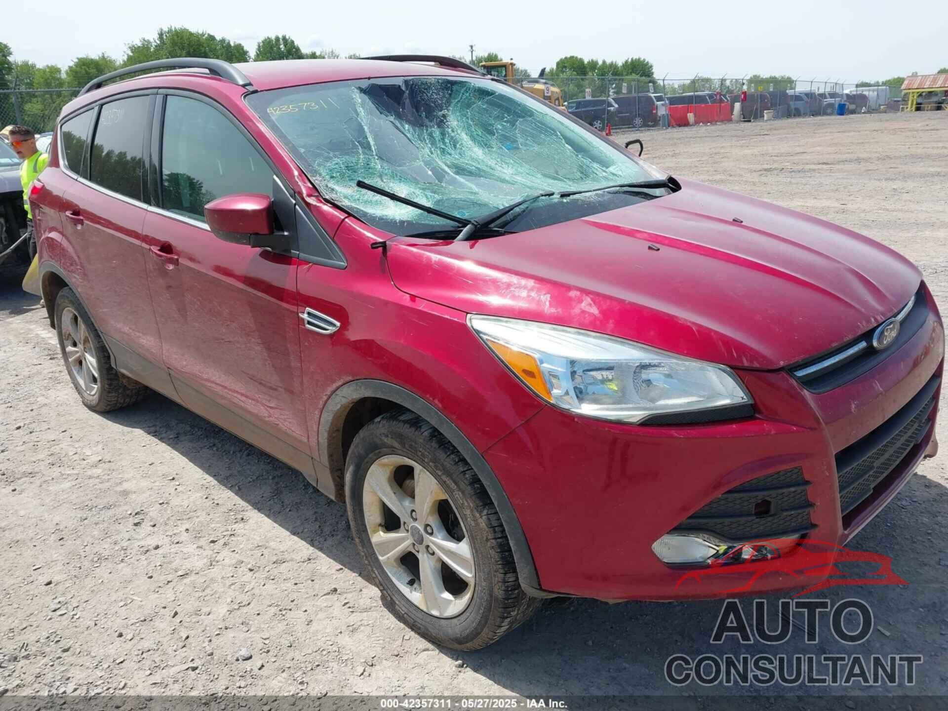 FORD ESCAPE 2016 - 1FMCU9GX8GUB54852