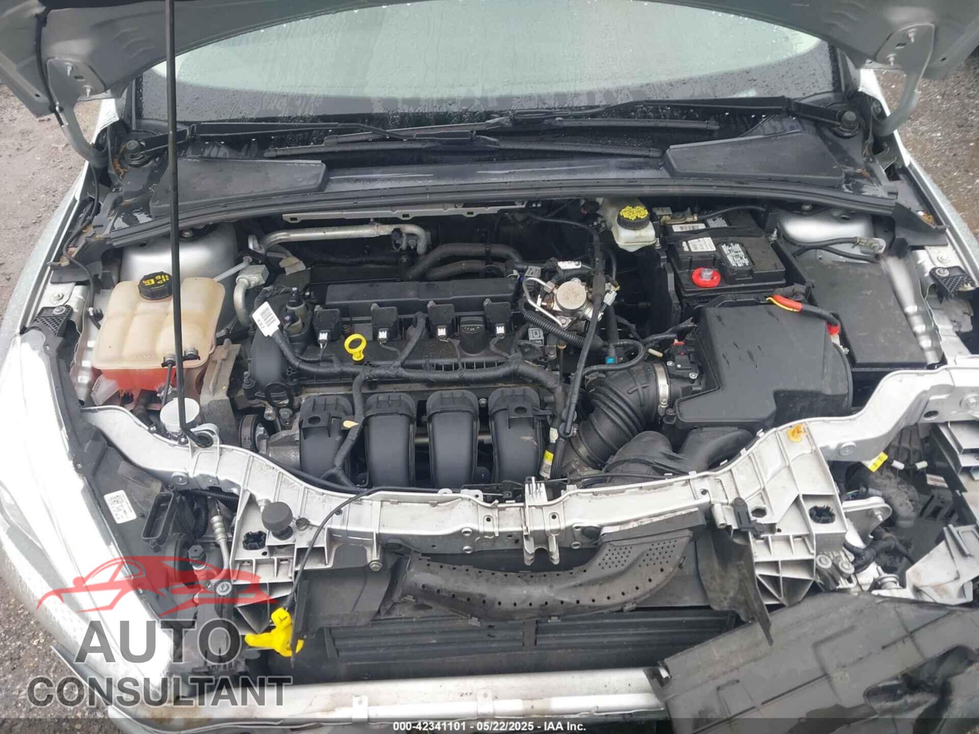 FORD FOCUS 2018 - 1FADP3E23JL219579