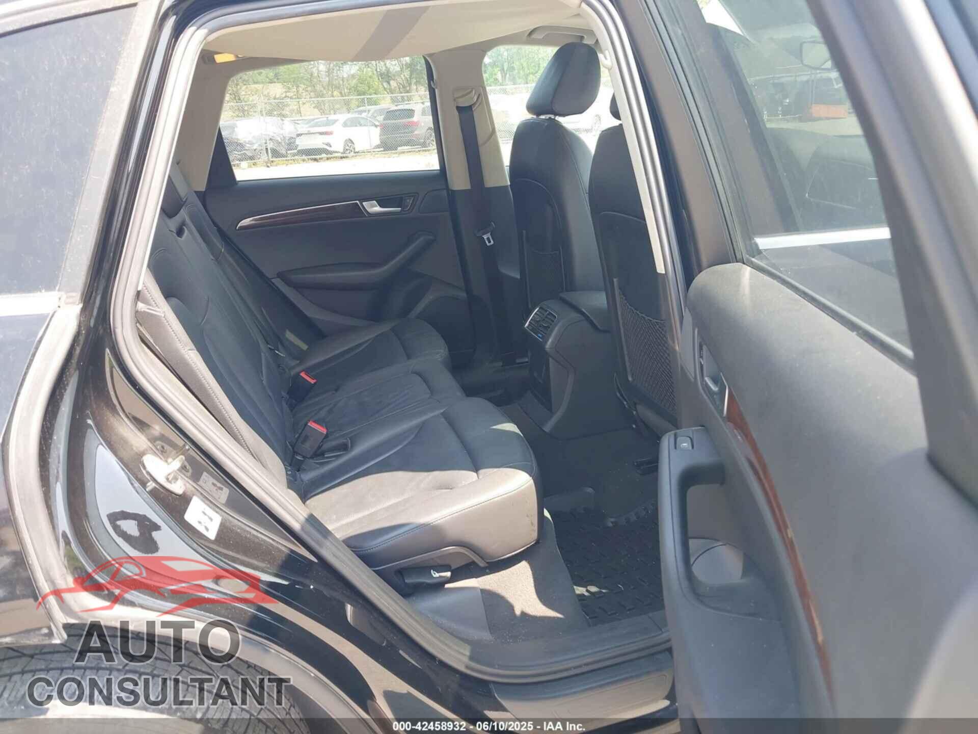 AUDI Q5 2011 - WA1CFAFP3BA077118