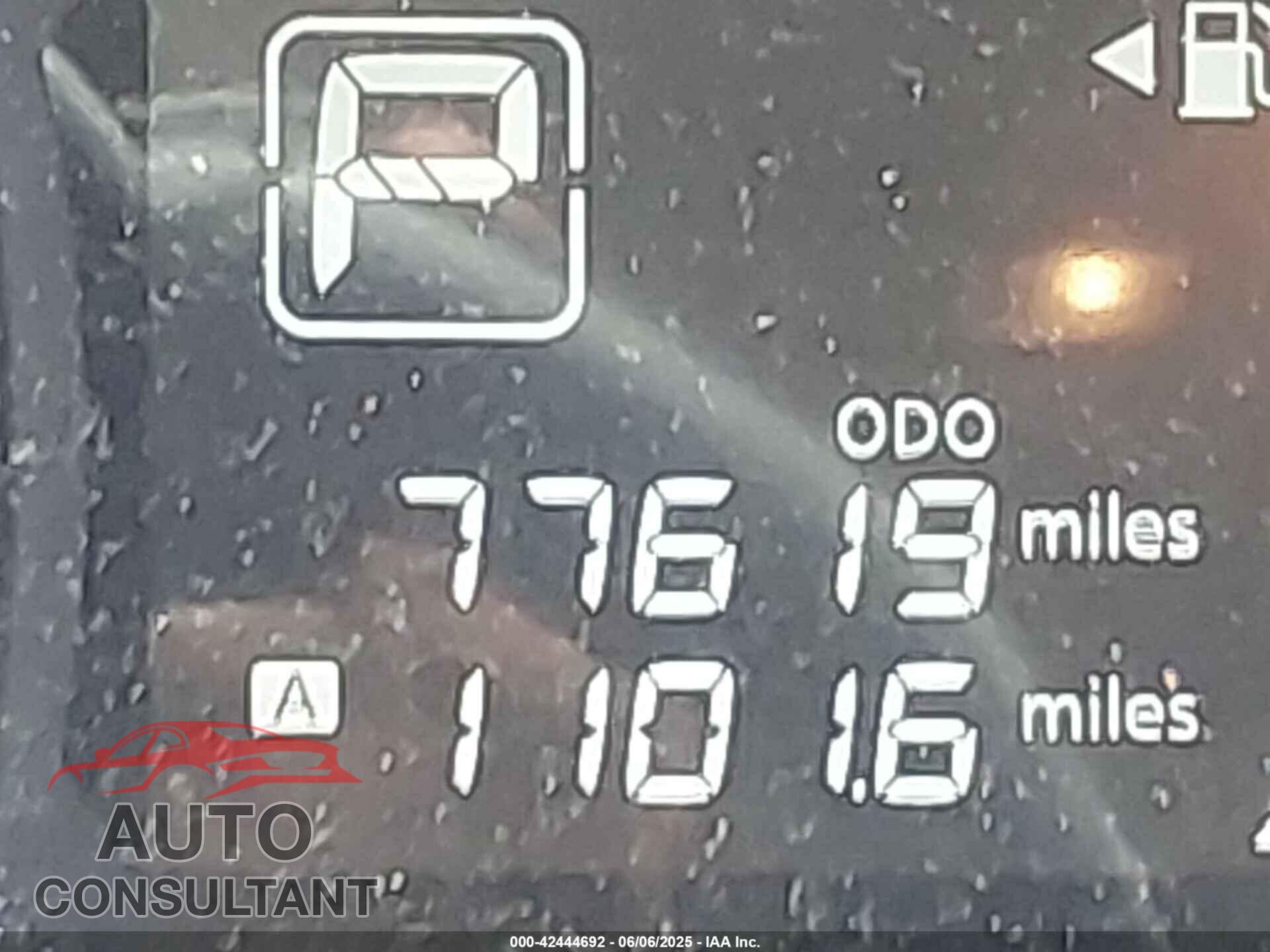 NISSAN VERSA NOTE 2018 - 3N1CE2CP7JL355502
