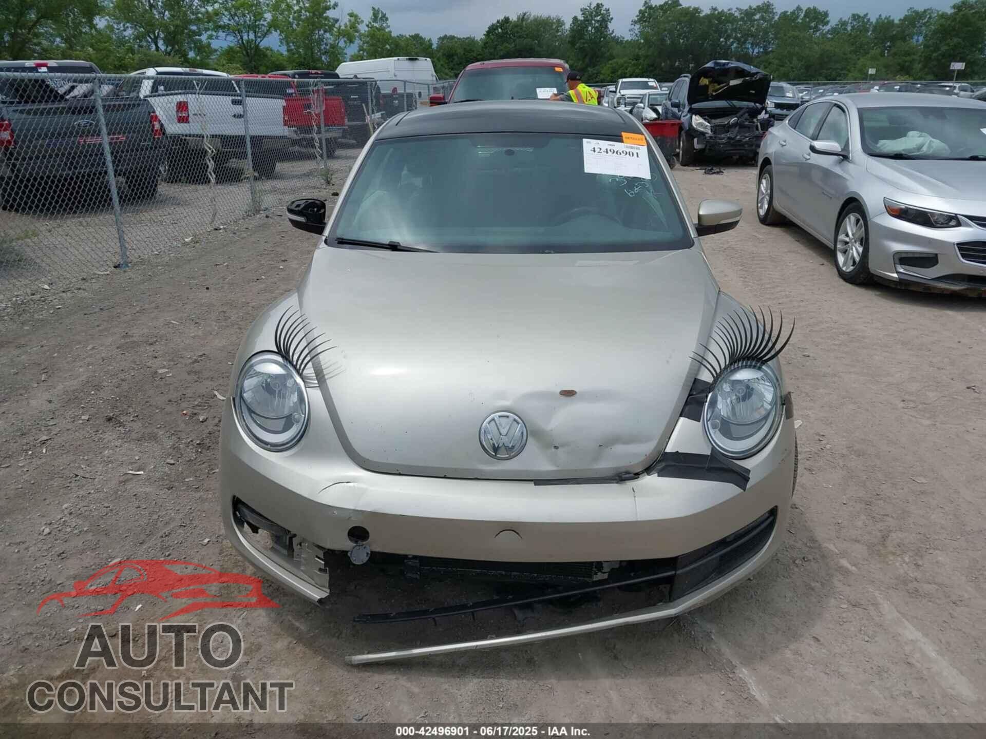 VOLKSWAGEN BEETLE 2012 - 3VWJX7AT9CM664345