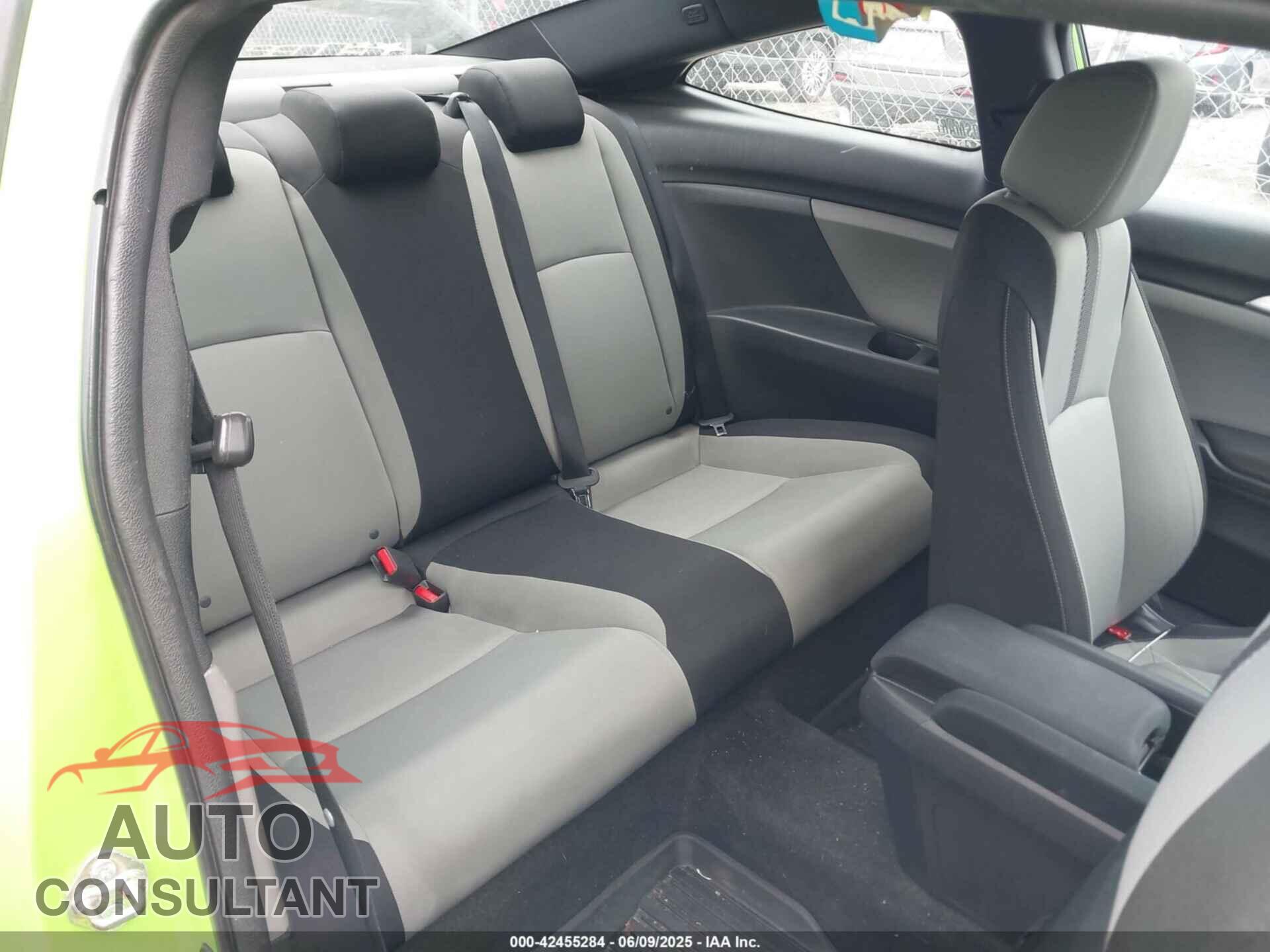 HONDA CIVIC 2016 - 2HGFC4B52GH311759