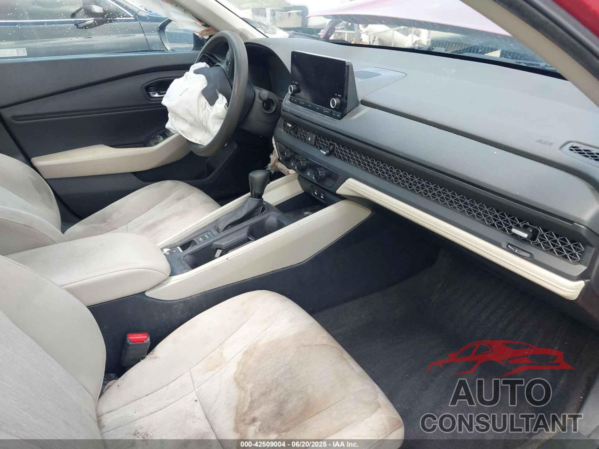 HONDA ACCORD 2023 - 1HGCY1F39PA013400