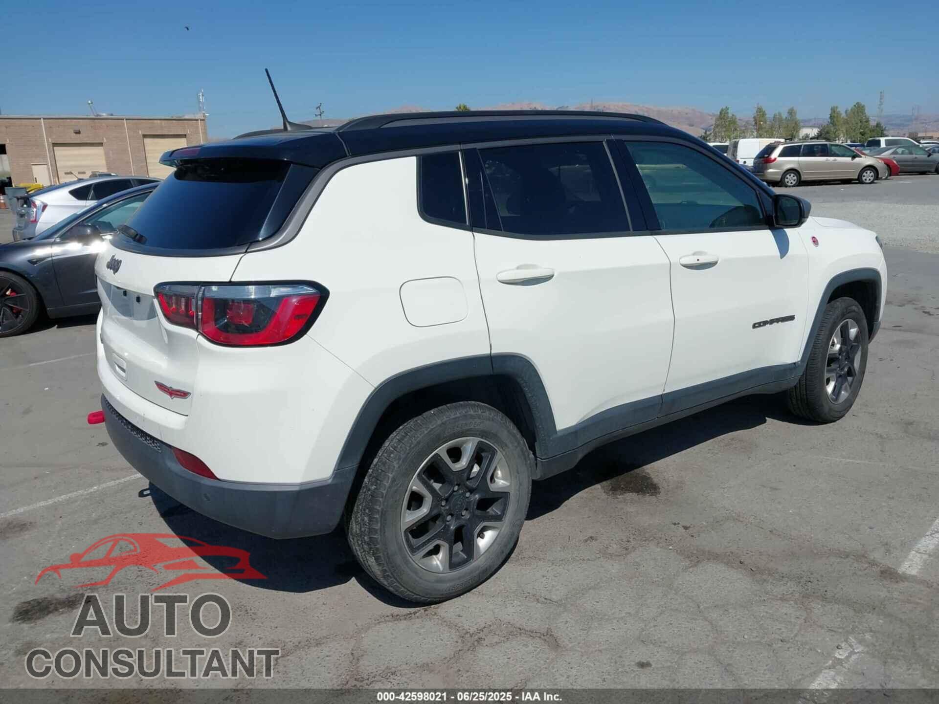 JEEP COMPASS 2018 - 3C4NJDDB6JT230197