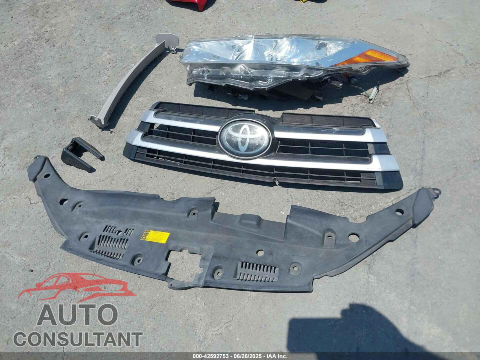 TOYOTA HIGHLANDER 2017 - 5TDZZRFH0HS204806