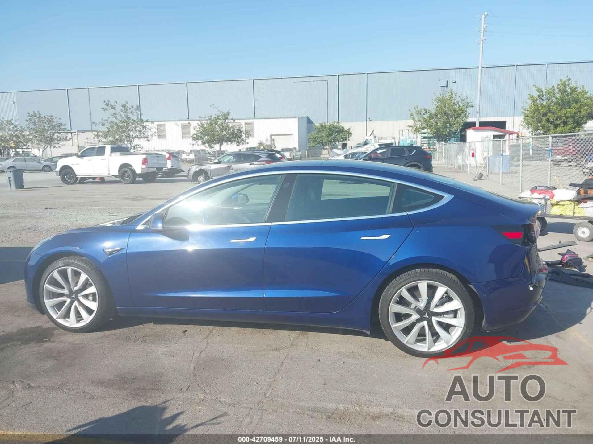 TESLA MODEL 3 2019 - 5YJ3E1EB0KF187386