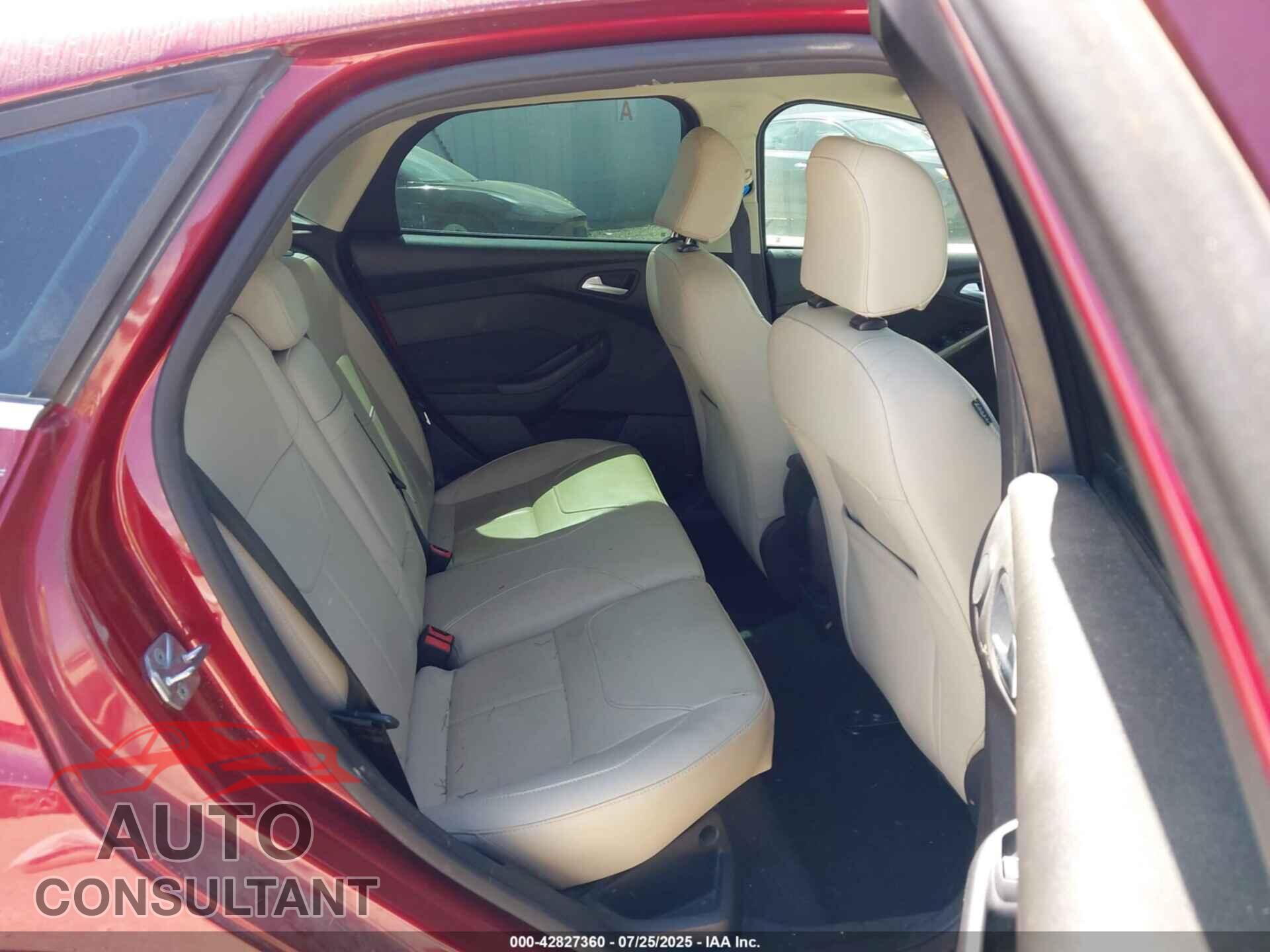 FORD FOCUS 2016 - 1FADP3N27GL256143