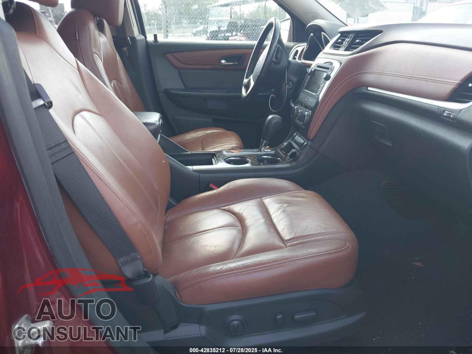 CHEVROLET TRAVERSE 2016 - 1GNKRHKD4GJ193438