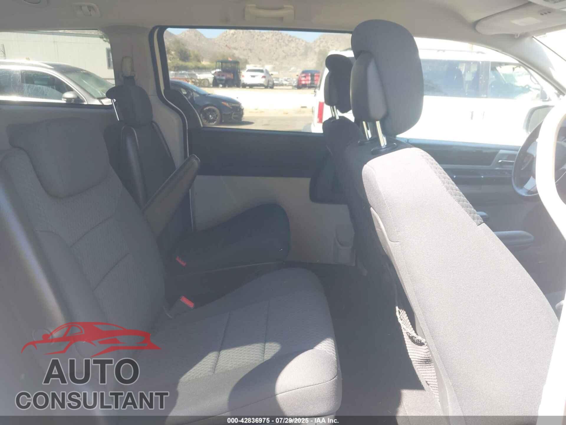 DODGE GRAND CARAVAN 2010 - 2D4RN6DX0AR379739
