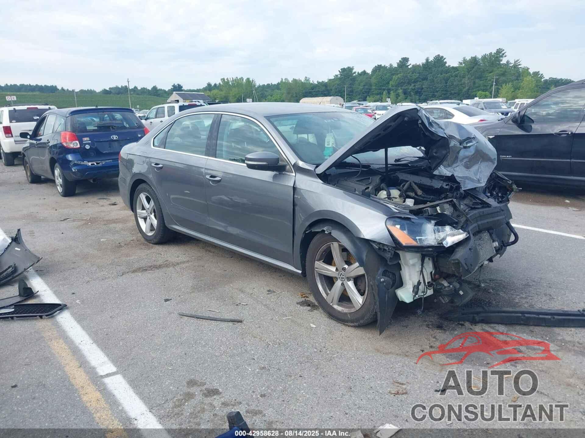 VOLKSWAGEN PASSAT 2015 - 1VWAT7A34FC111104