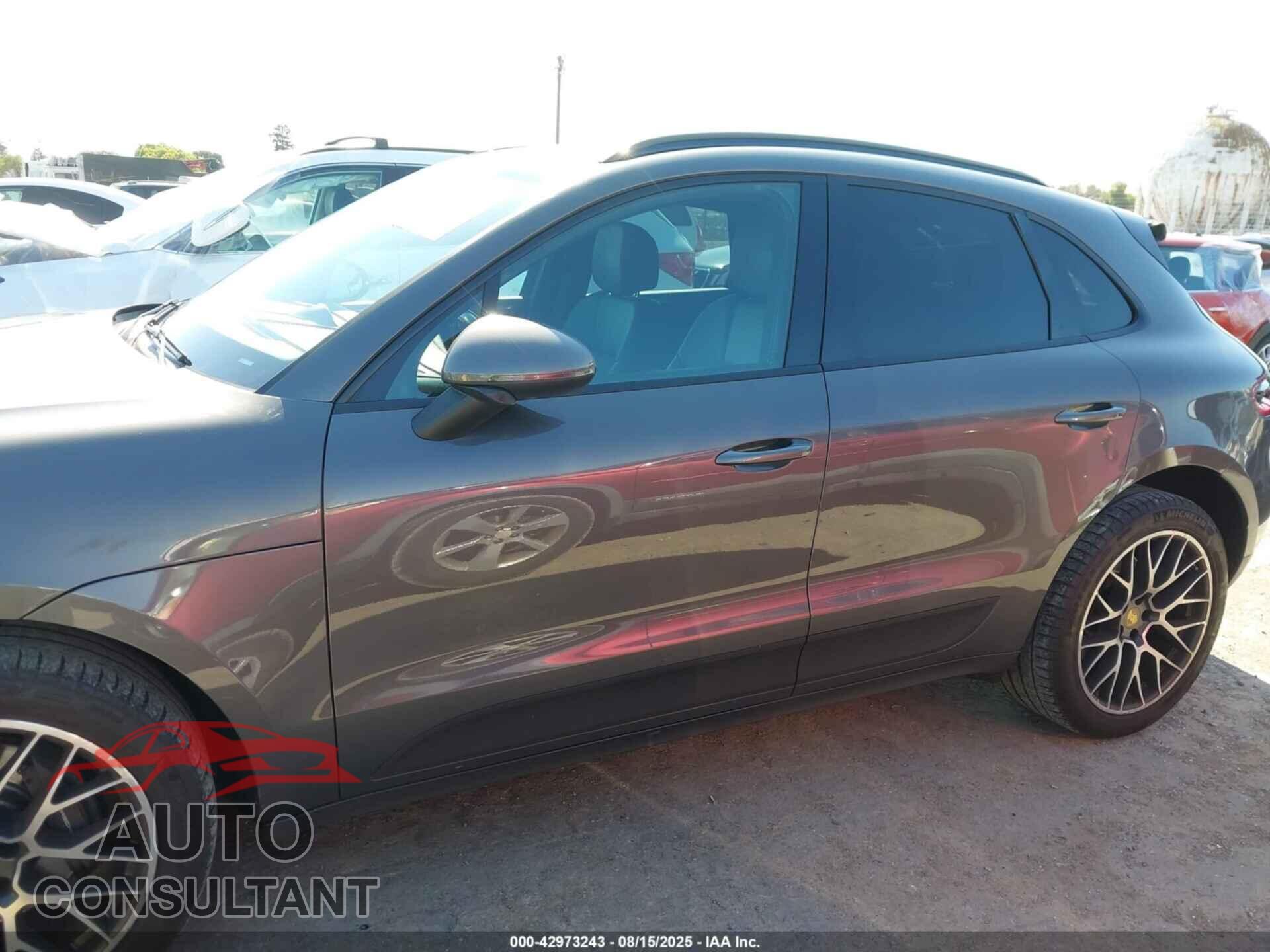 PORSCHE MACAN 2018 - WP1AA2A53JLB21045