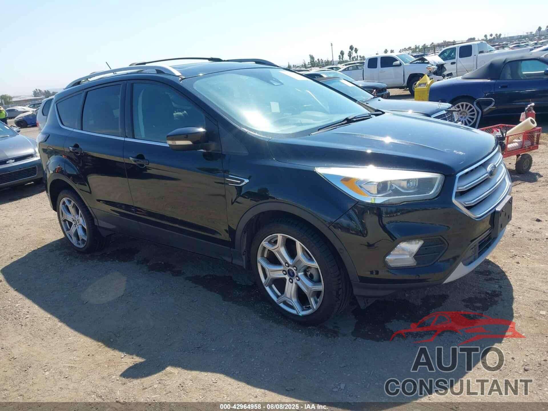 FORD ESCAPE 2018 - 1FMCU9J94JUA24696