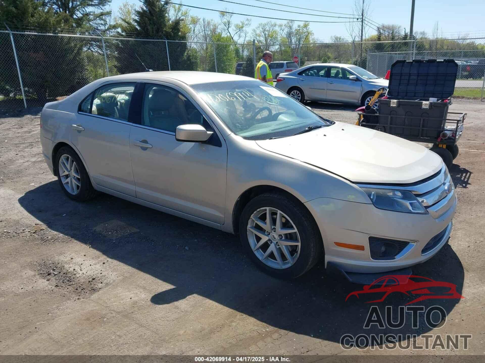 FORD FUSION 2010 - 3FAHP0JG5AR218730