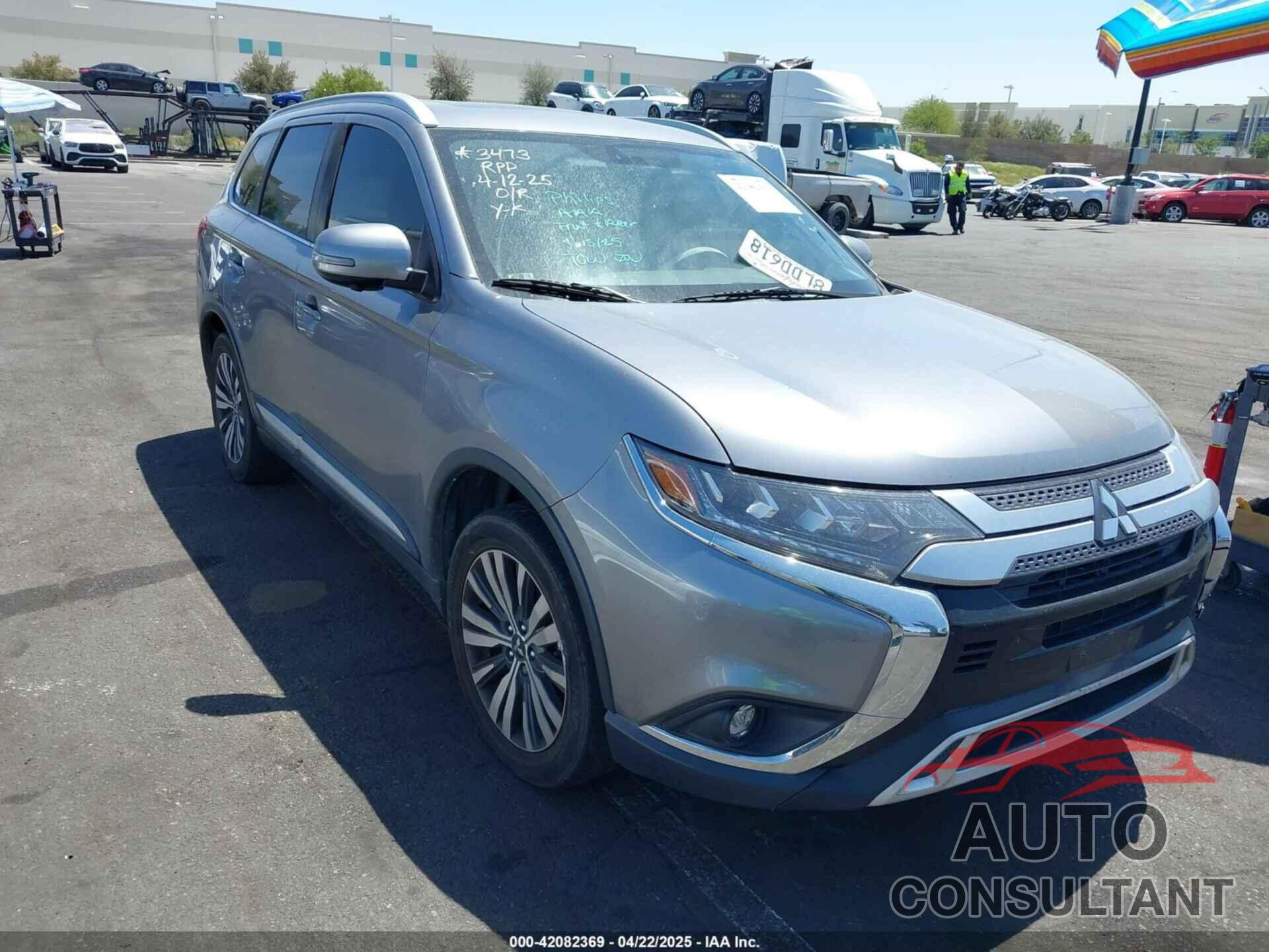 MITSUBISHI OUTLANDER 2019 - JA4AD3A37KZ055136