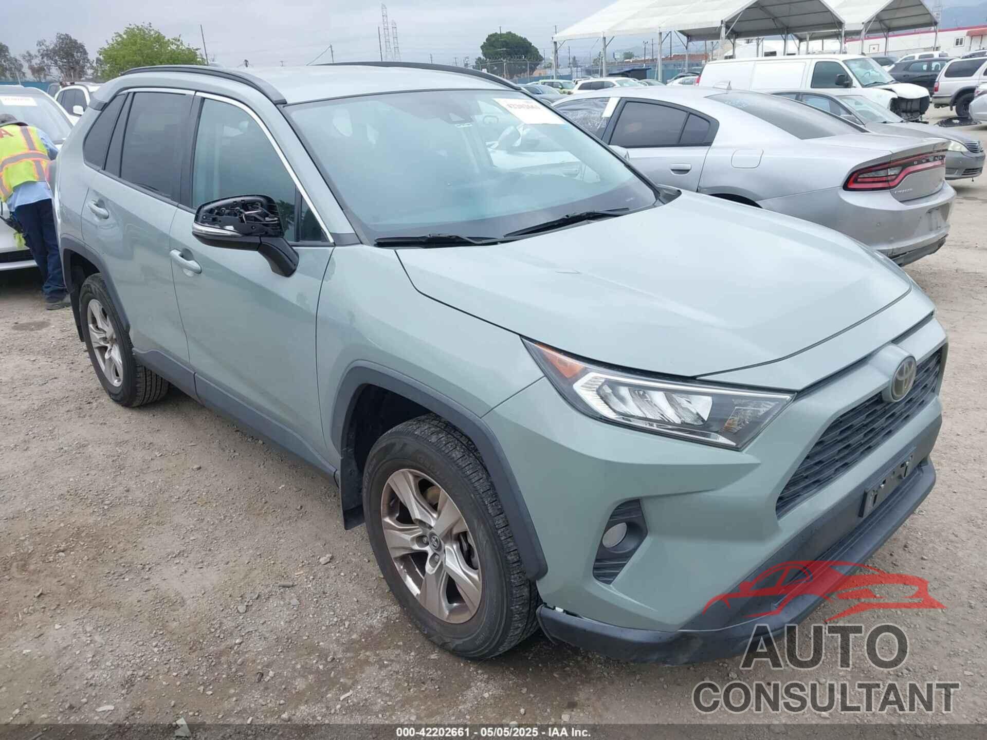TOYOTA RAV4 2020 - 2T3W1RFV9LW067906