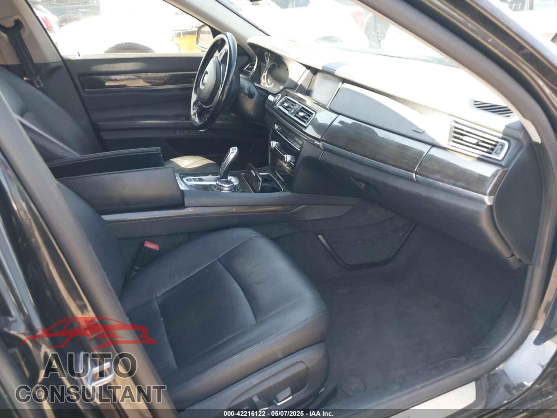 BMW 740LI 2015 - WBAYE4C57FD138961