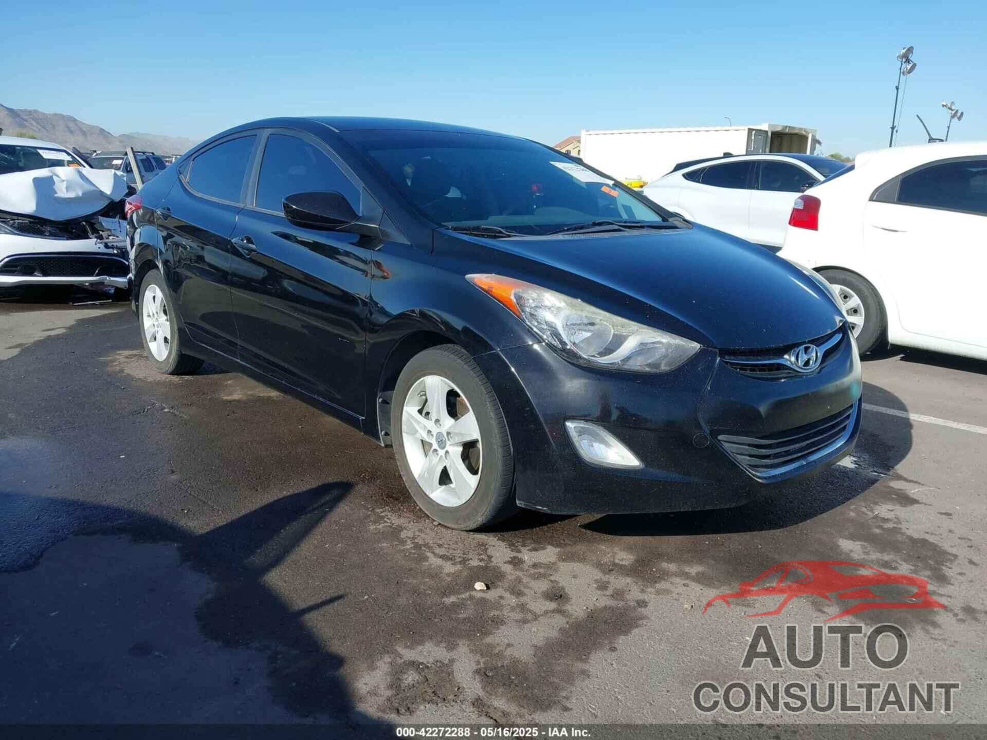HYUNDAI ELANTRA 2012 - KMHDH4AE7CU247956