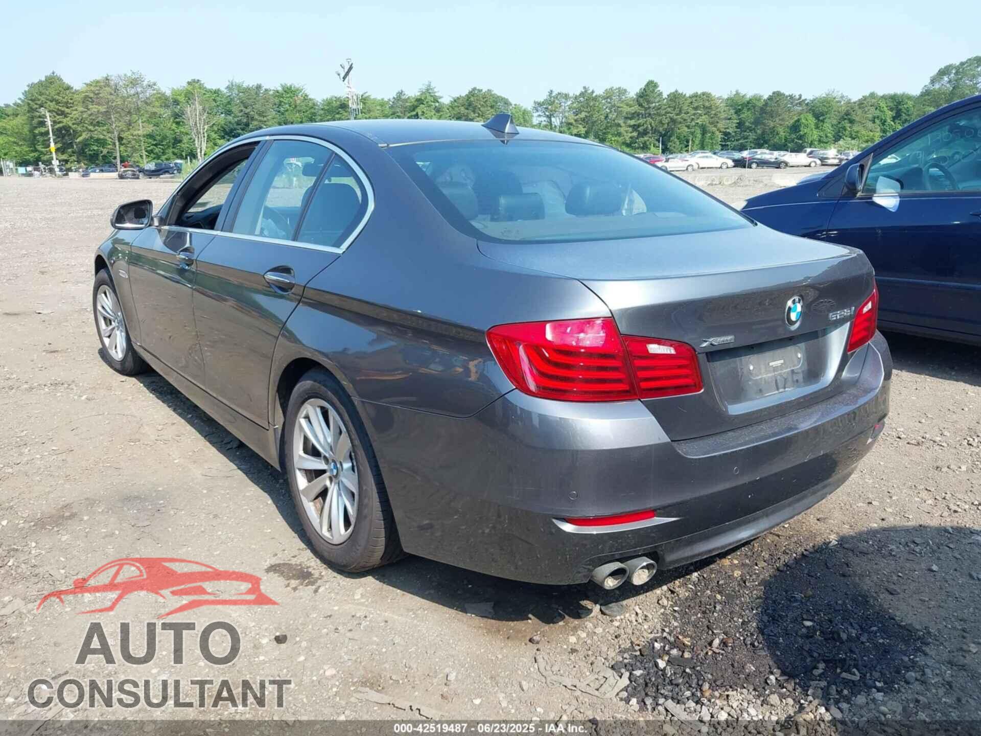 BMW 528I 2015 - WBA5A7C57FD628557